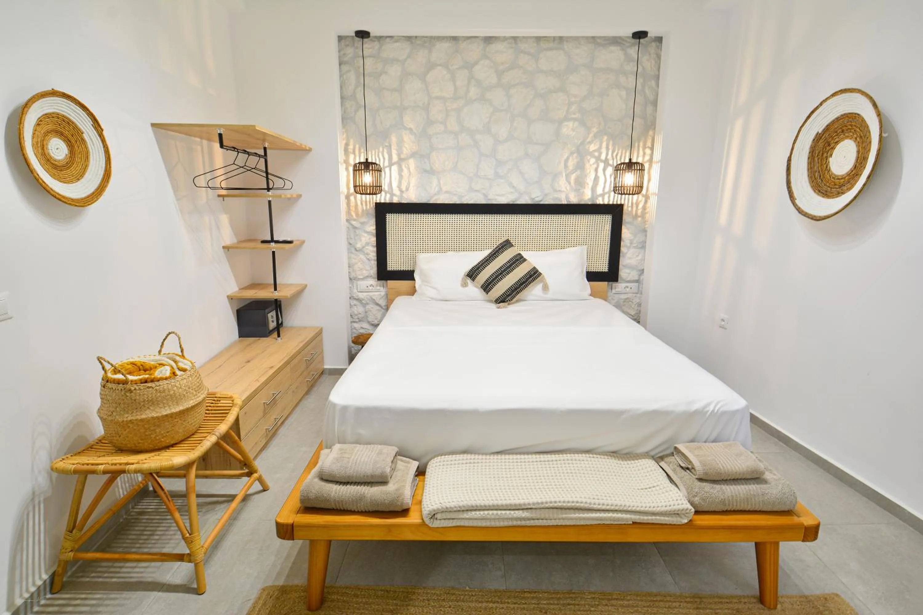 Bed in Oikia Suites Mykonos