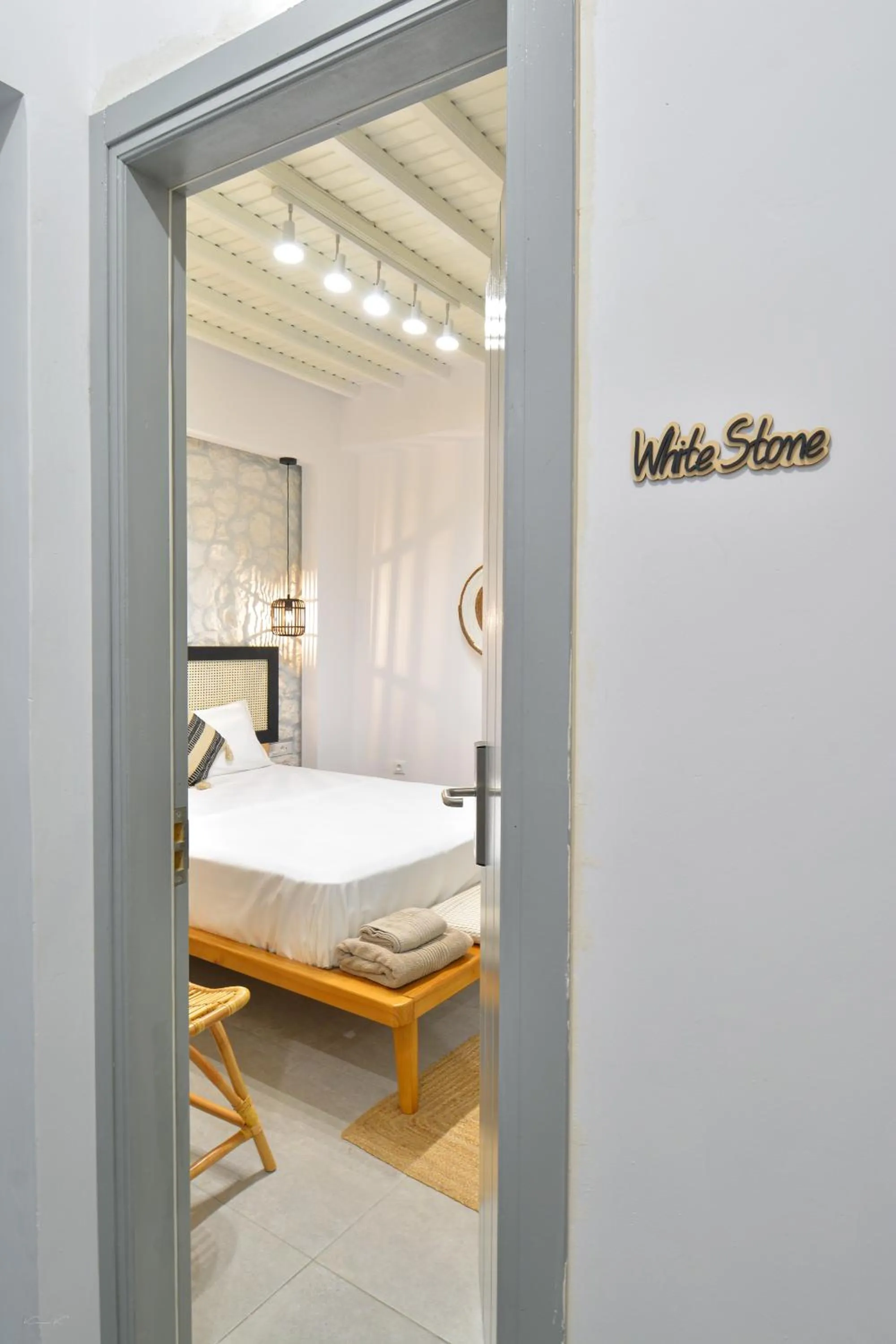 Bedroom, Bed in Oikia Suites Mykonos