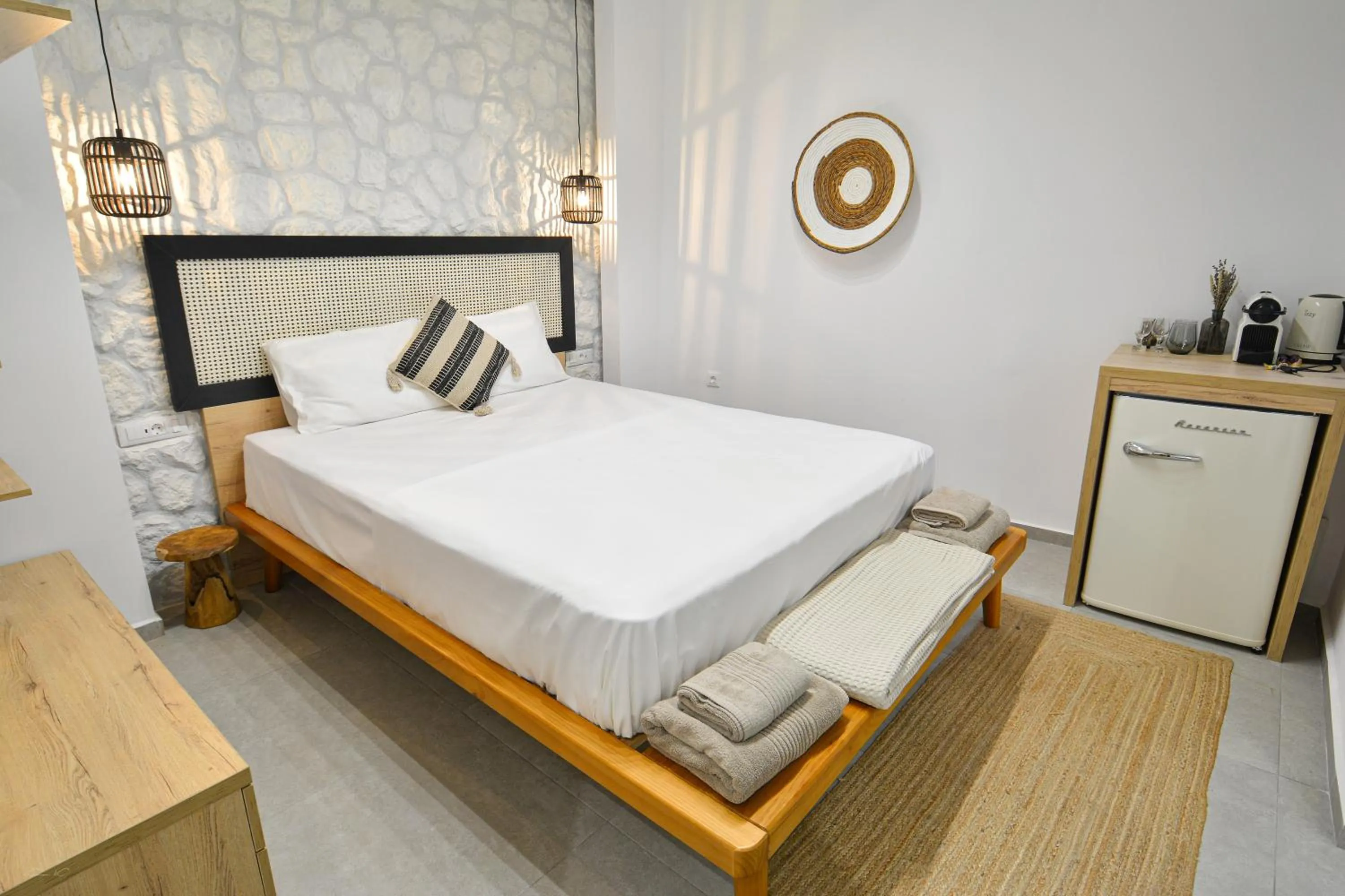 Bed in Oikia Suites Mykonos