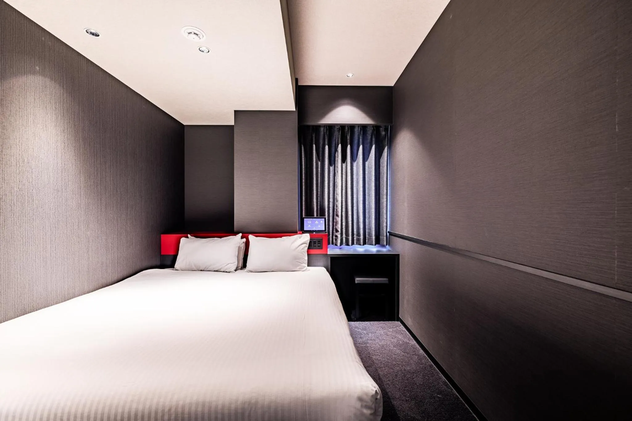 Bed in Wyndham Garden Sapporo Odori