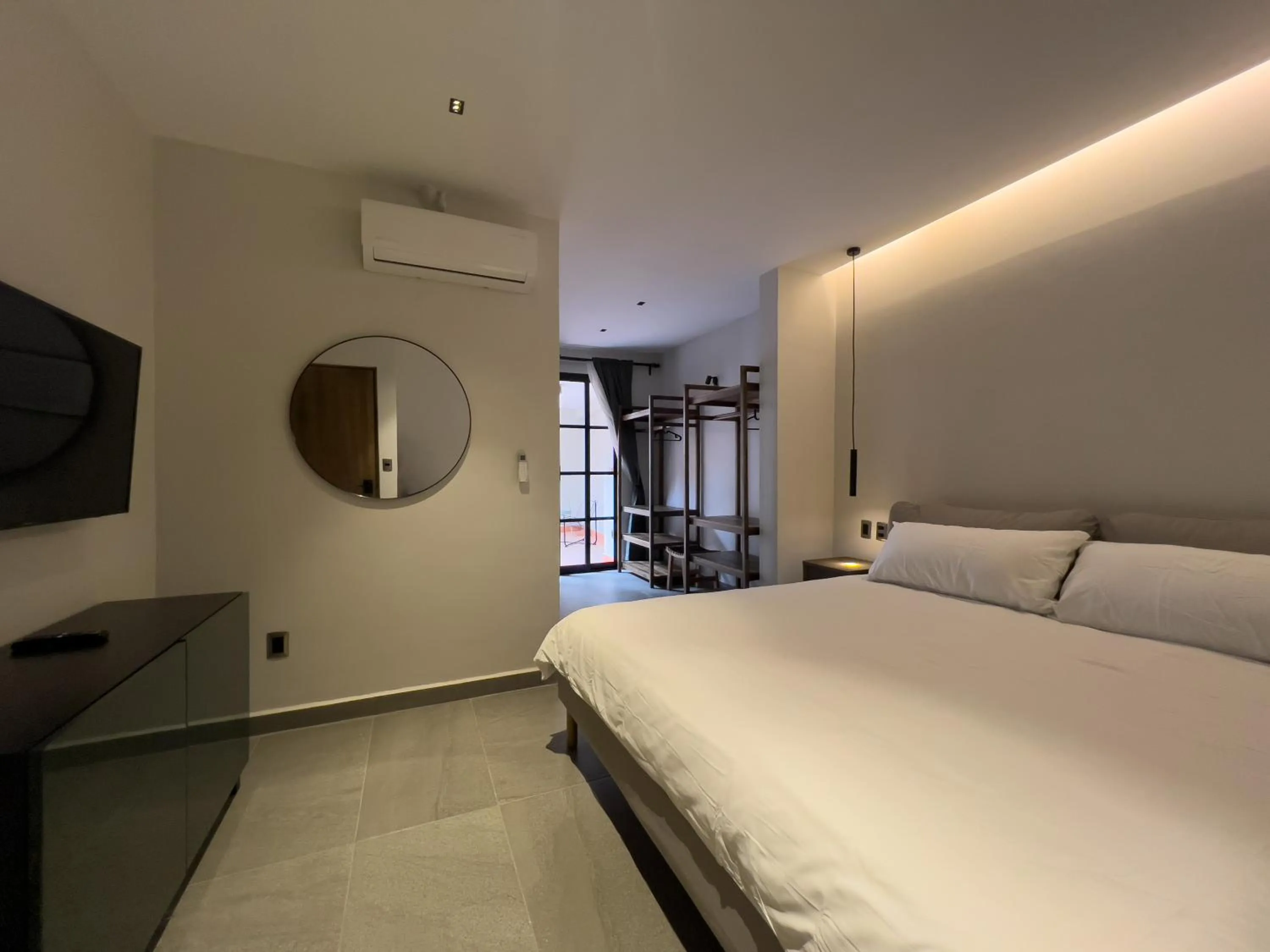 Bed in Estacion Alameda Downtown