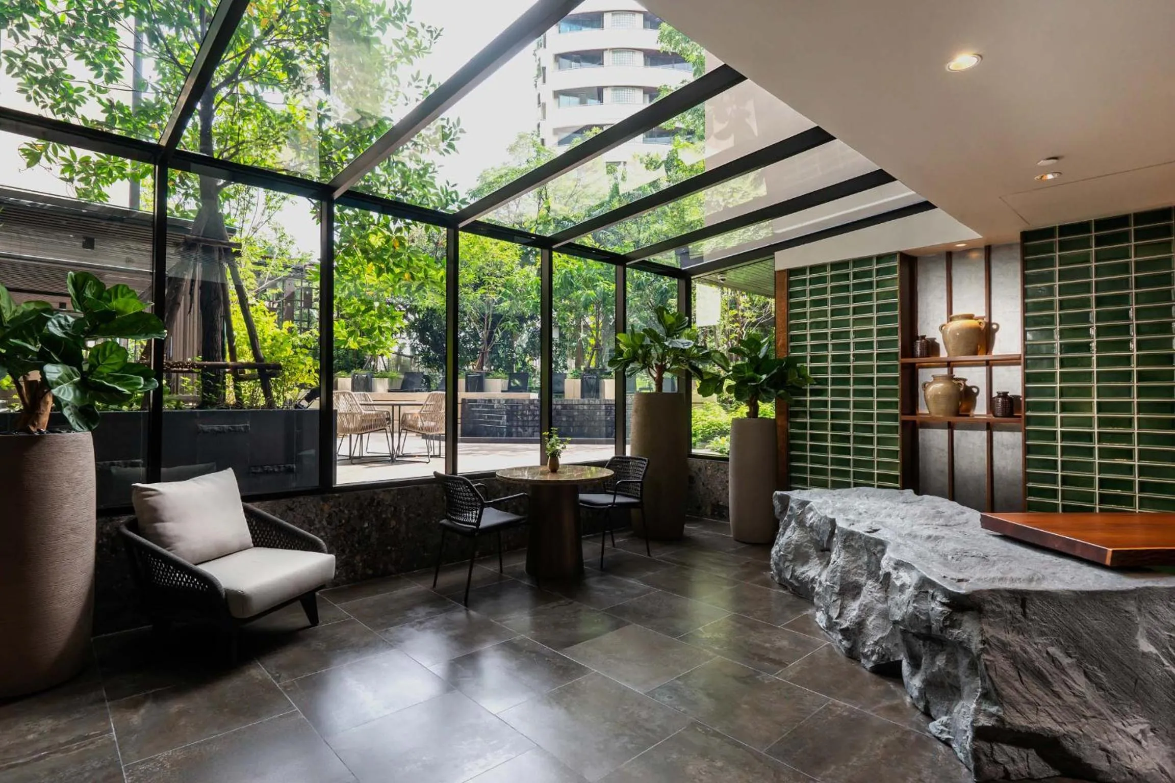 Lobby or reception in Gardina Asoke Hotel & Residence