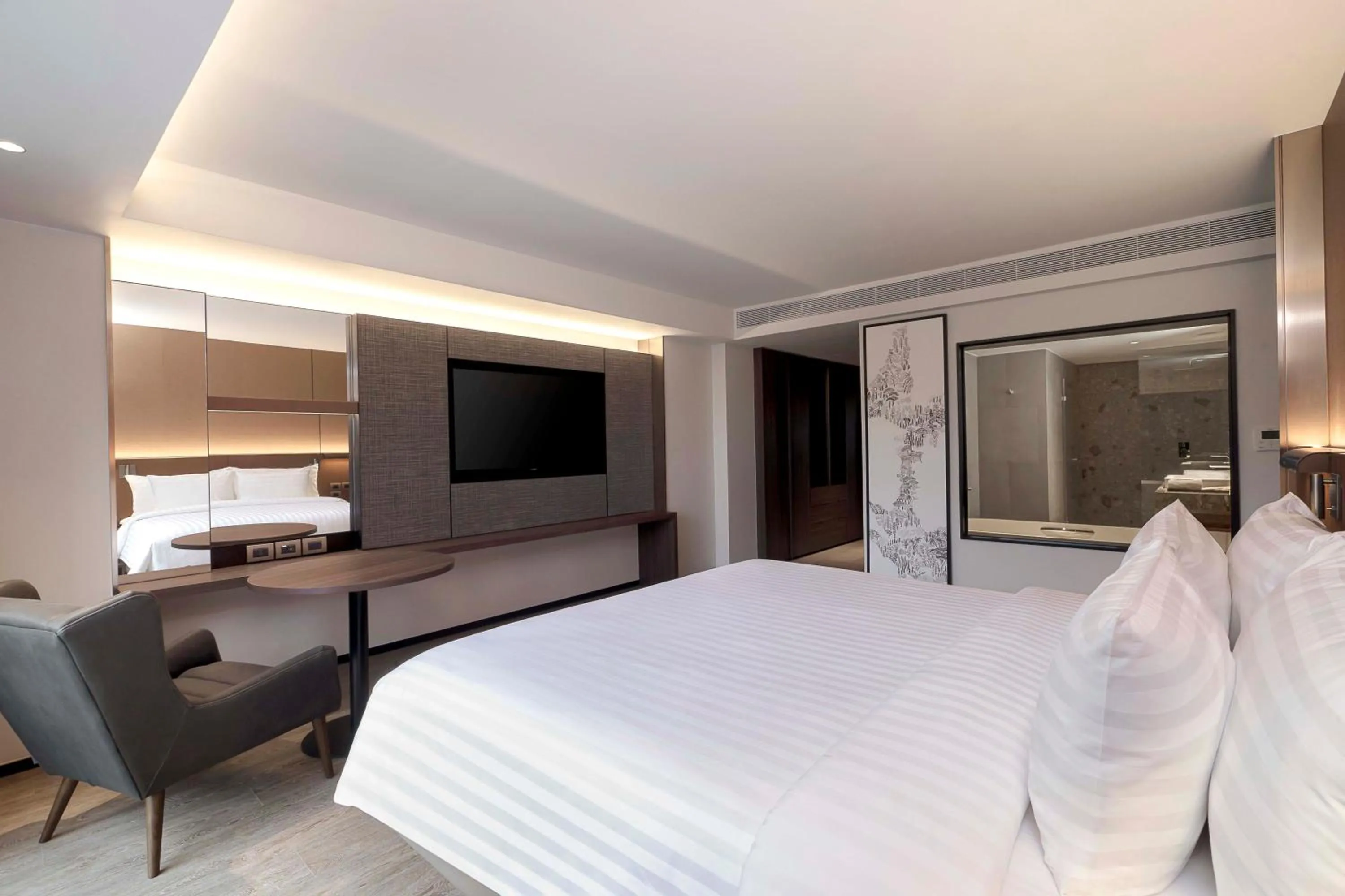 Premier Pool View King Room in Gardina Asoke Hotel & Residence