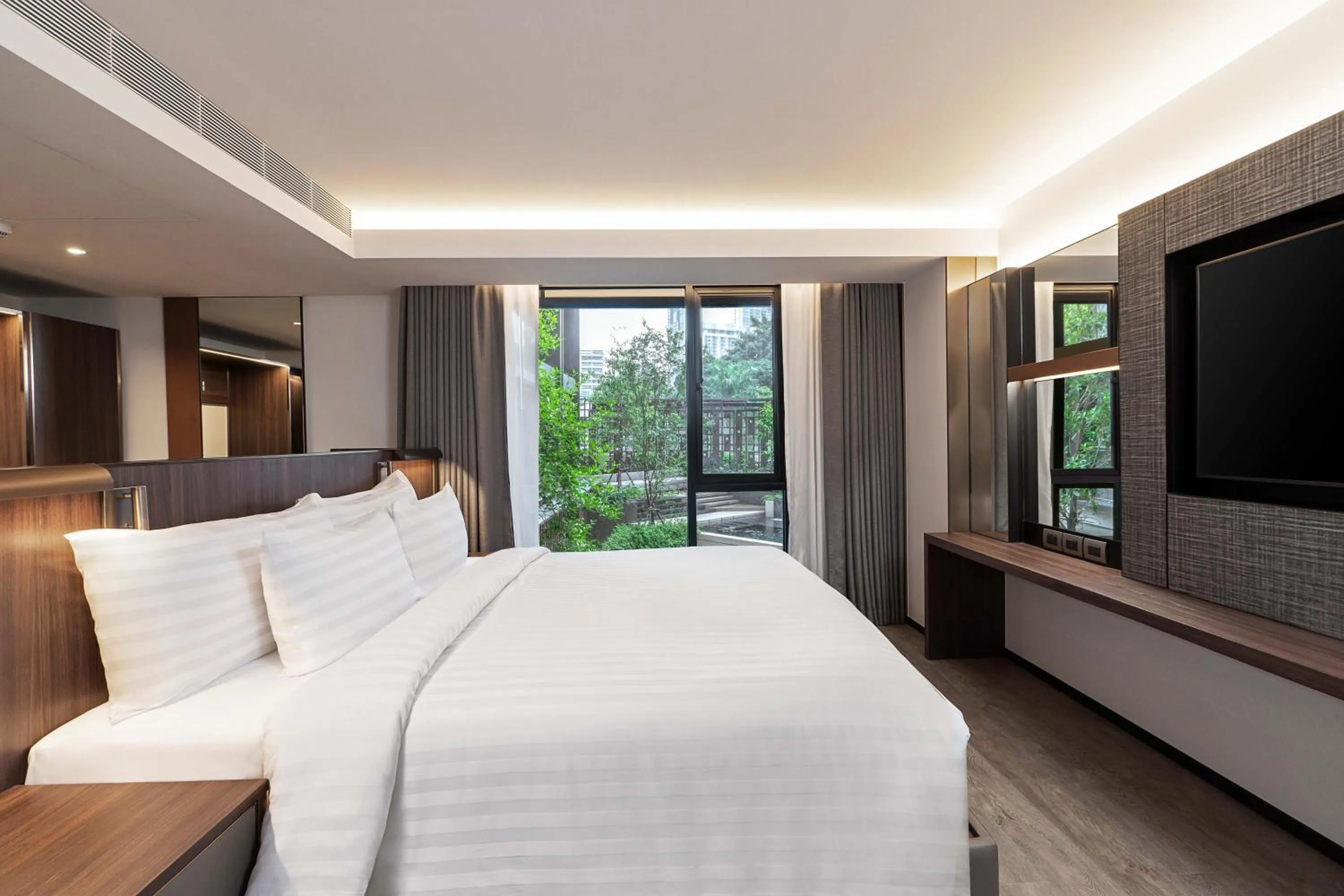 Bed in Gardina Asoke Hotel & Residence