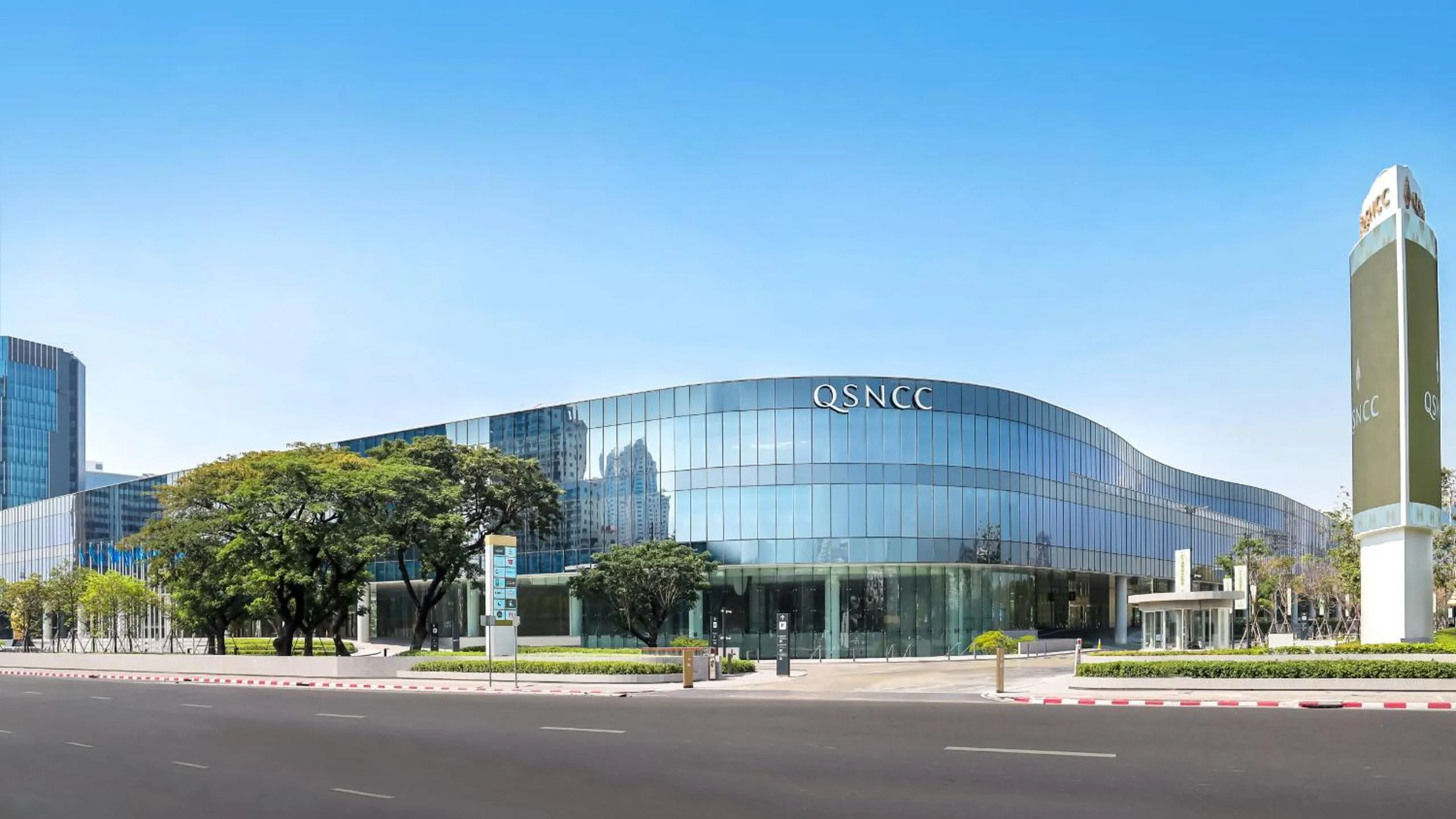 Nearby landmark in Gardina Asoke Hotel & Residence