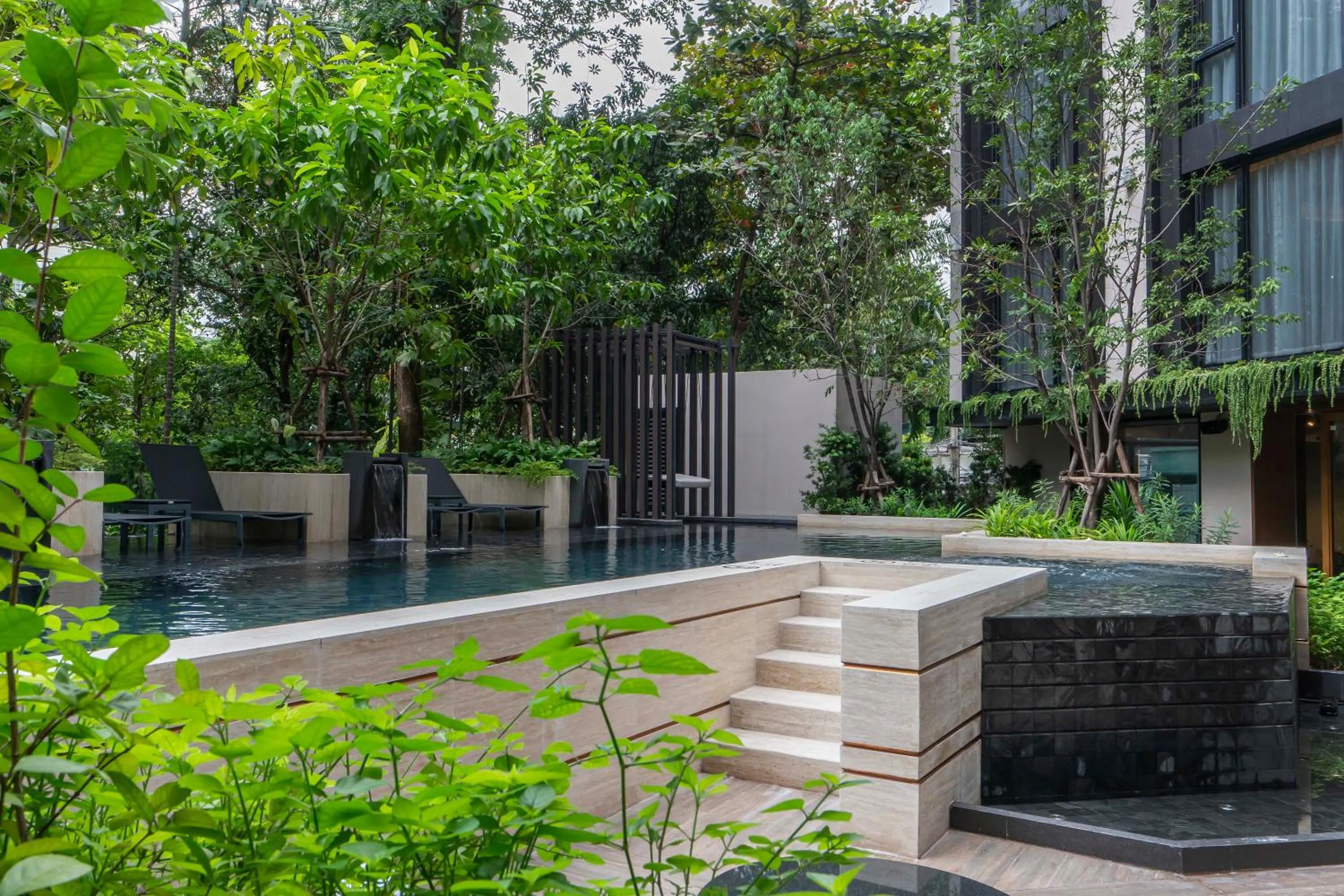 Swimming pool in Gardina Asoke Hotel & Residence