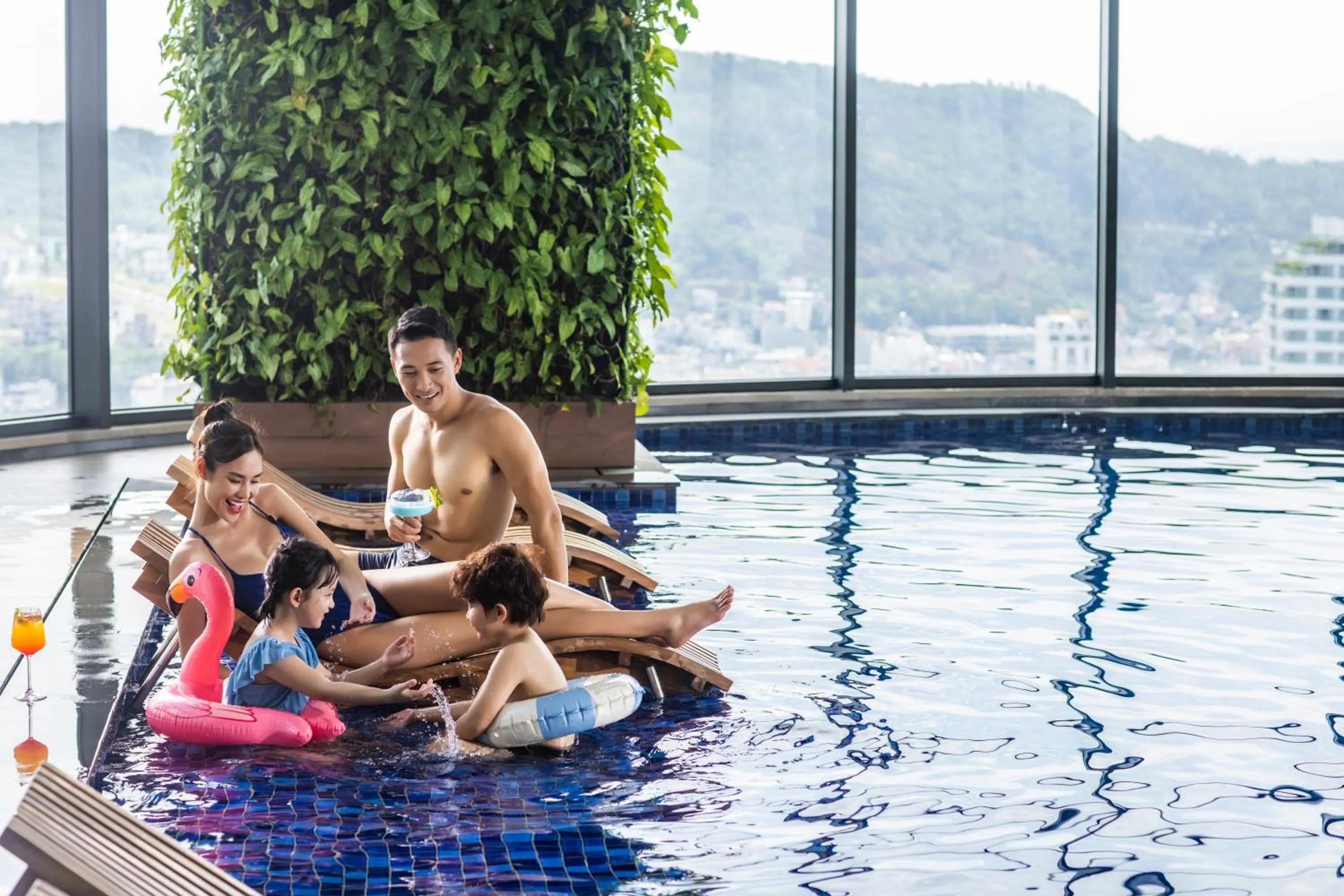 Swimming pool in Citadines Marina Halong