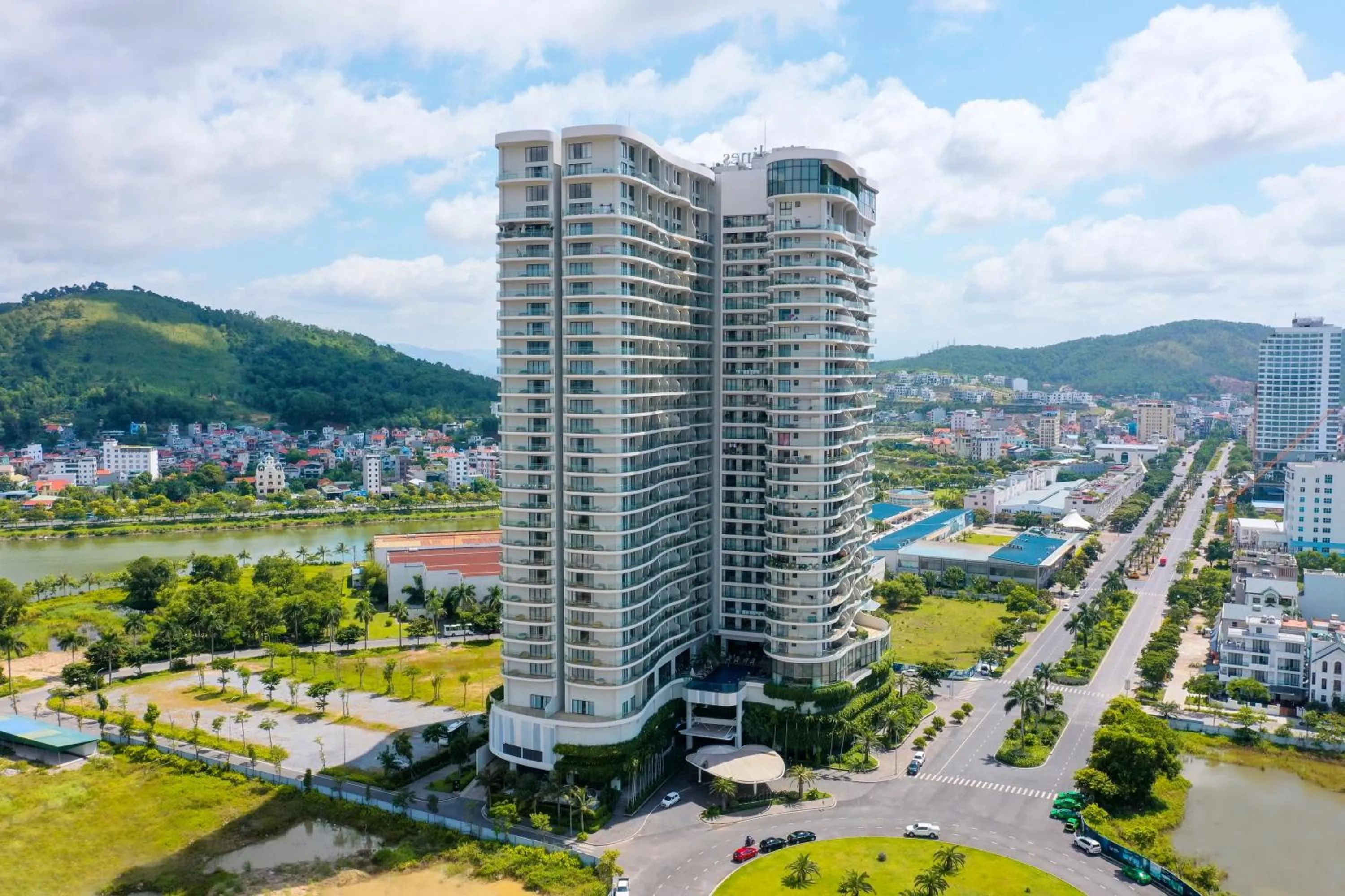 Property building in Citadines Marina Halong