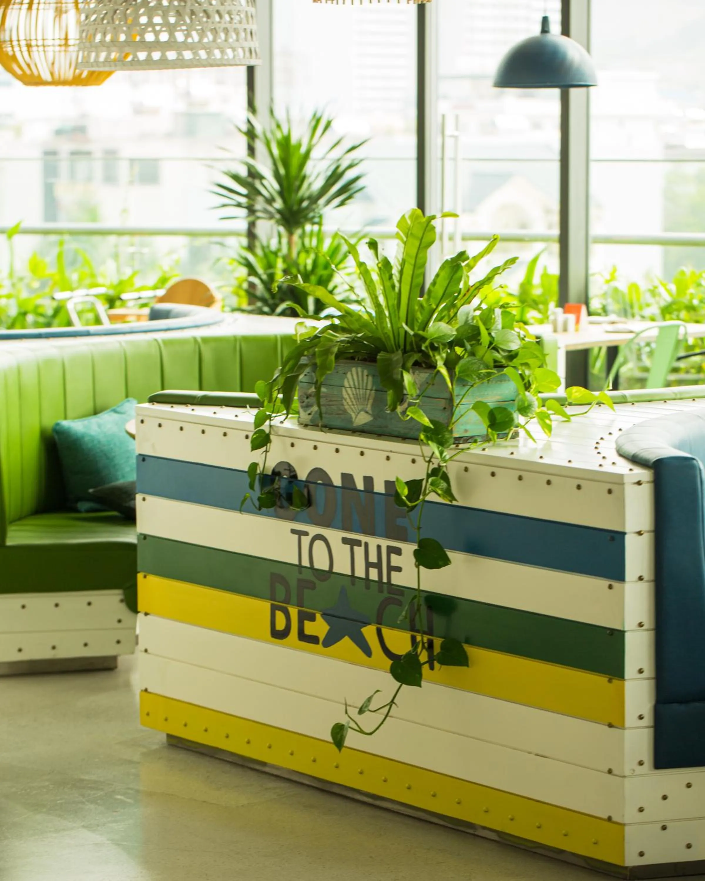 Restaurant/places to eat in Citadines Marina Halong