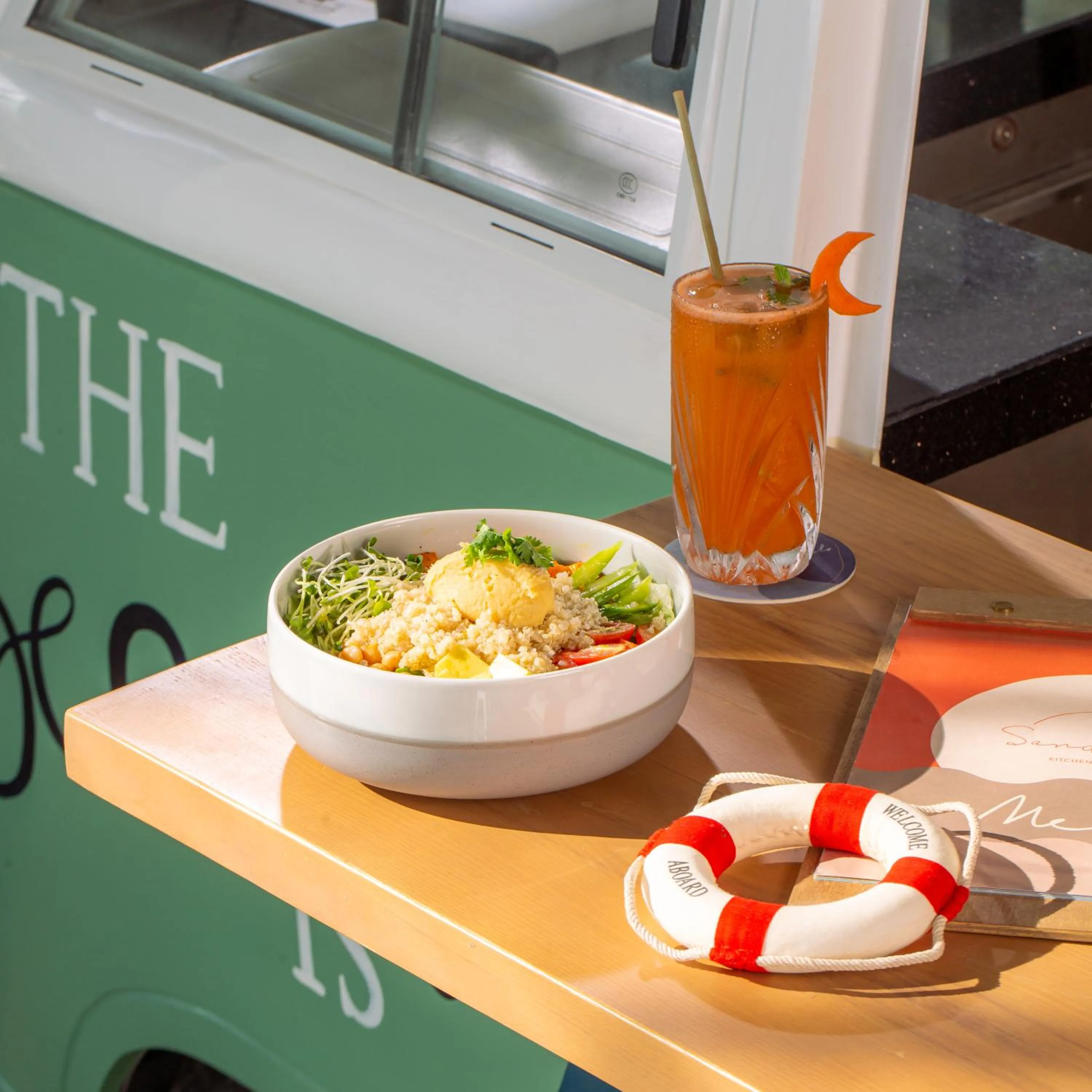 Restaurant/places to eat in Citadines Marina Halong