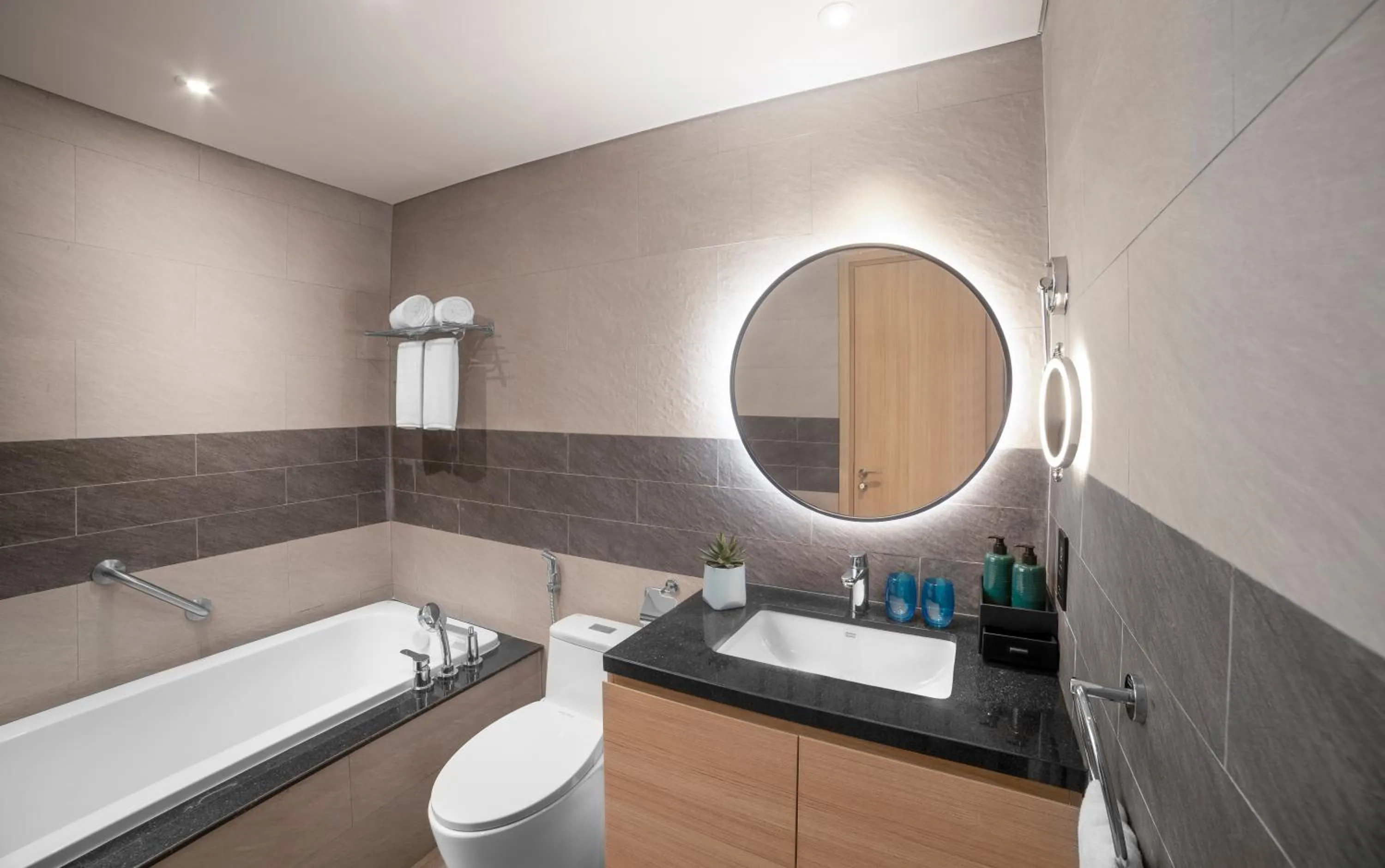 Toilet in Citadines Marina Halong