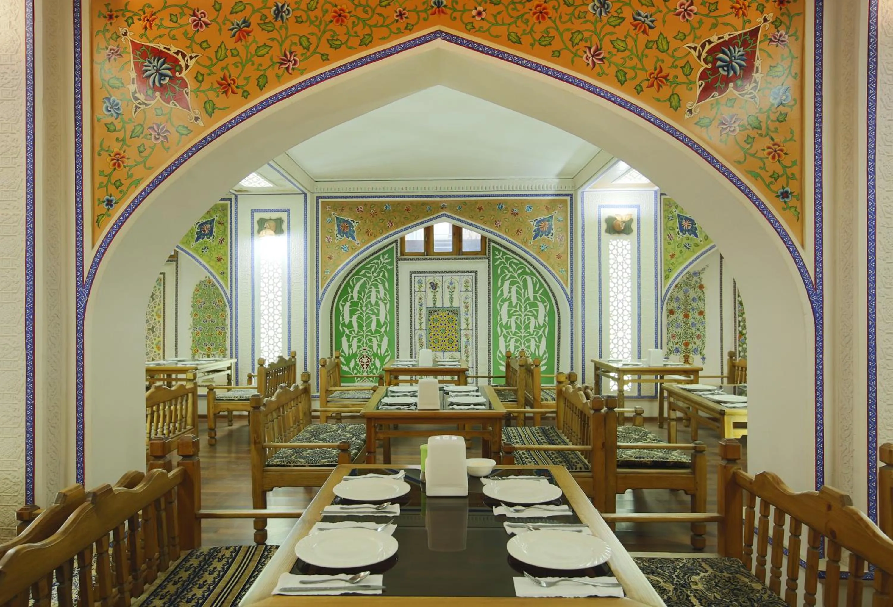 Restaurant/places to eat in Atlas