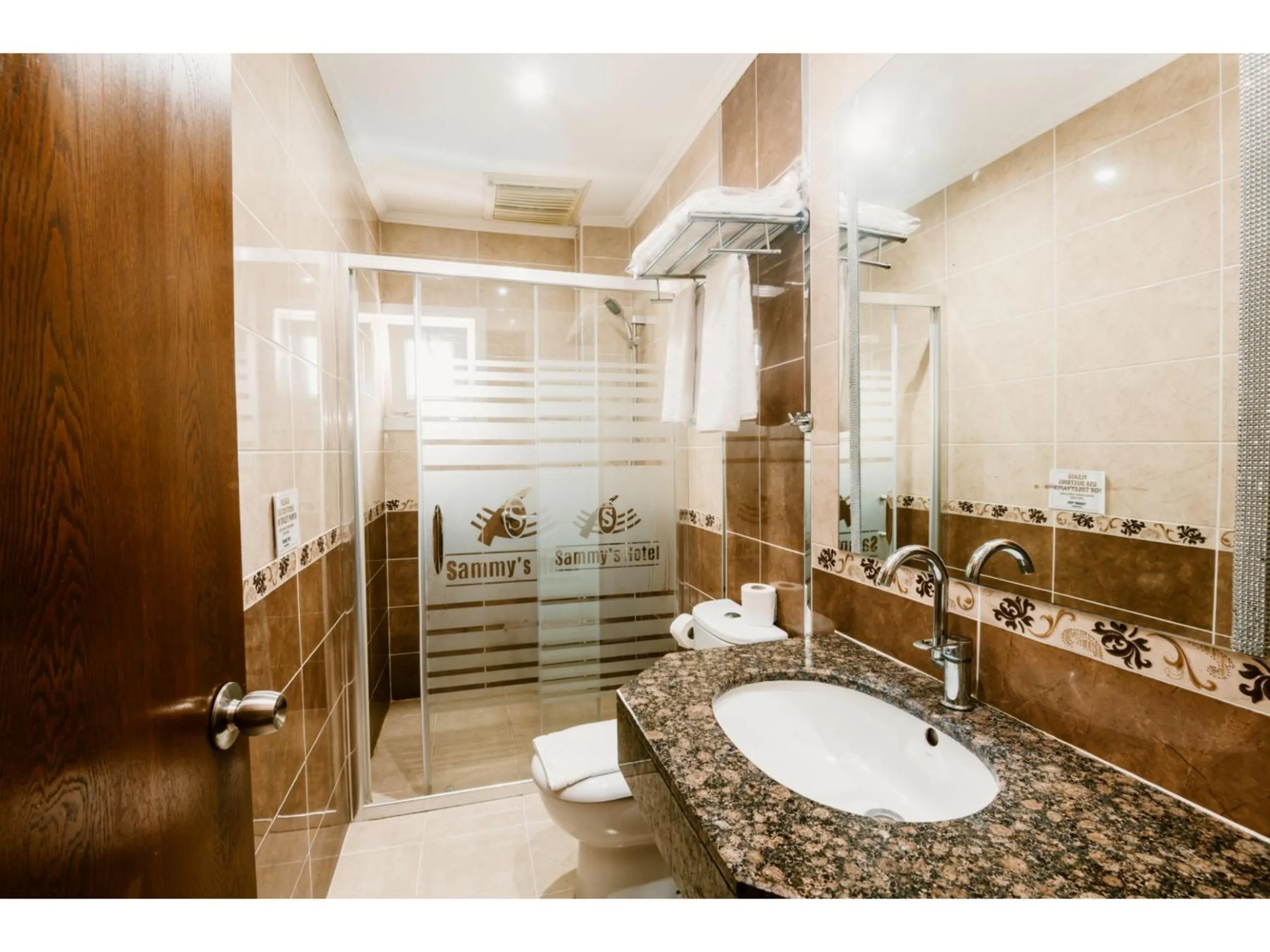 Shower in Sammy's Hotel