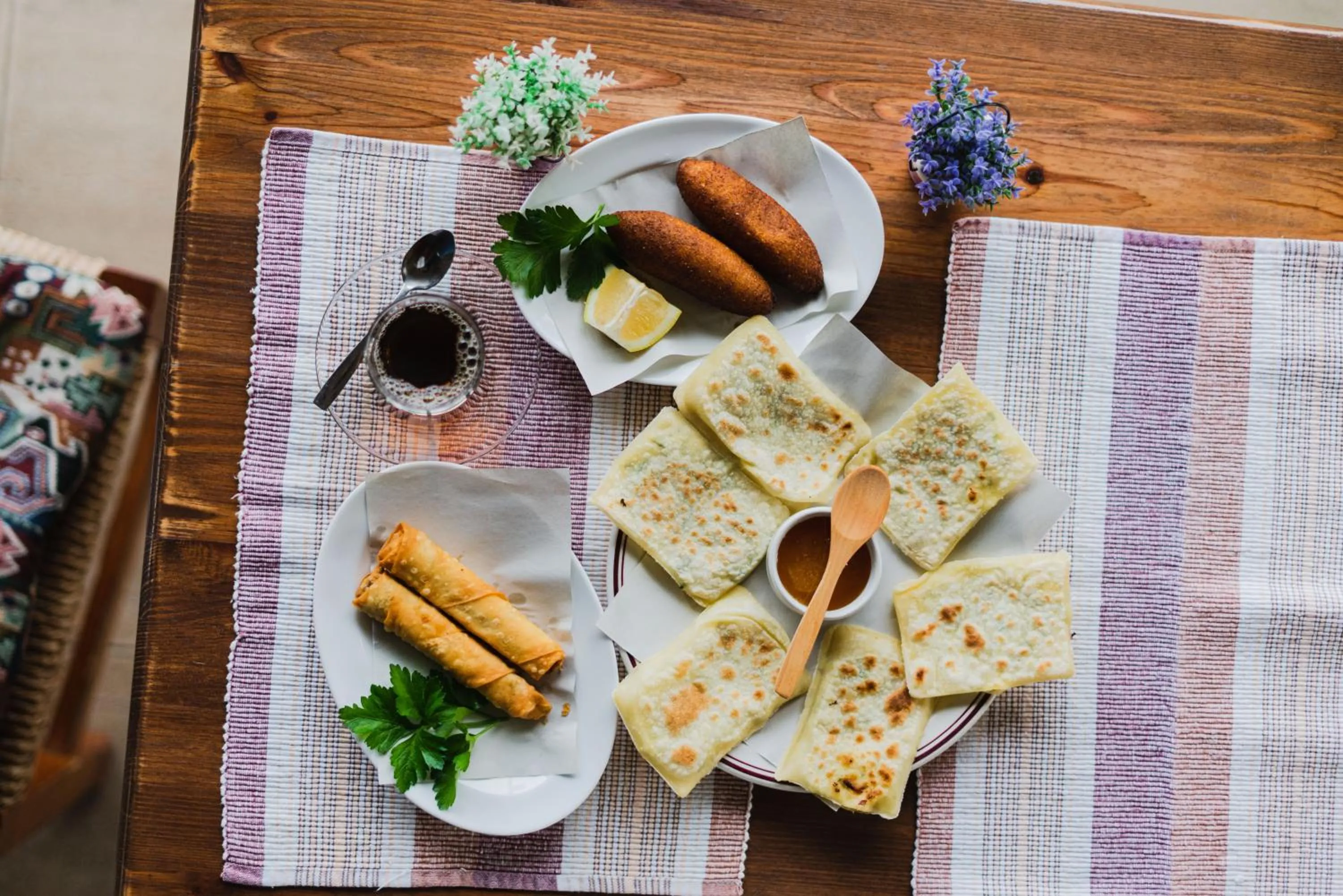 Food and drinks in Topset Hotel