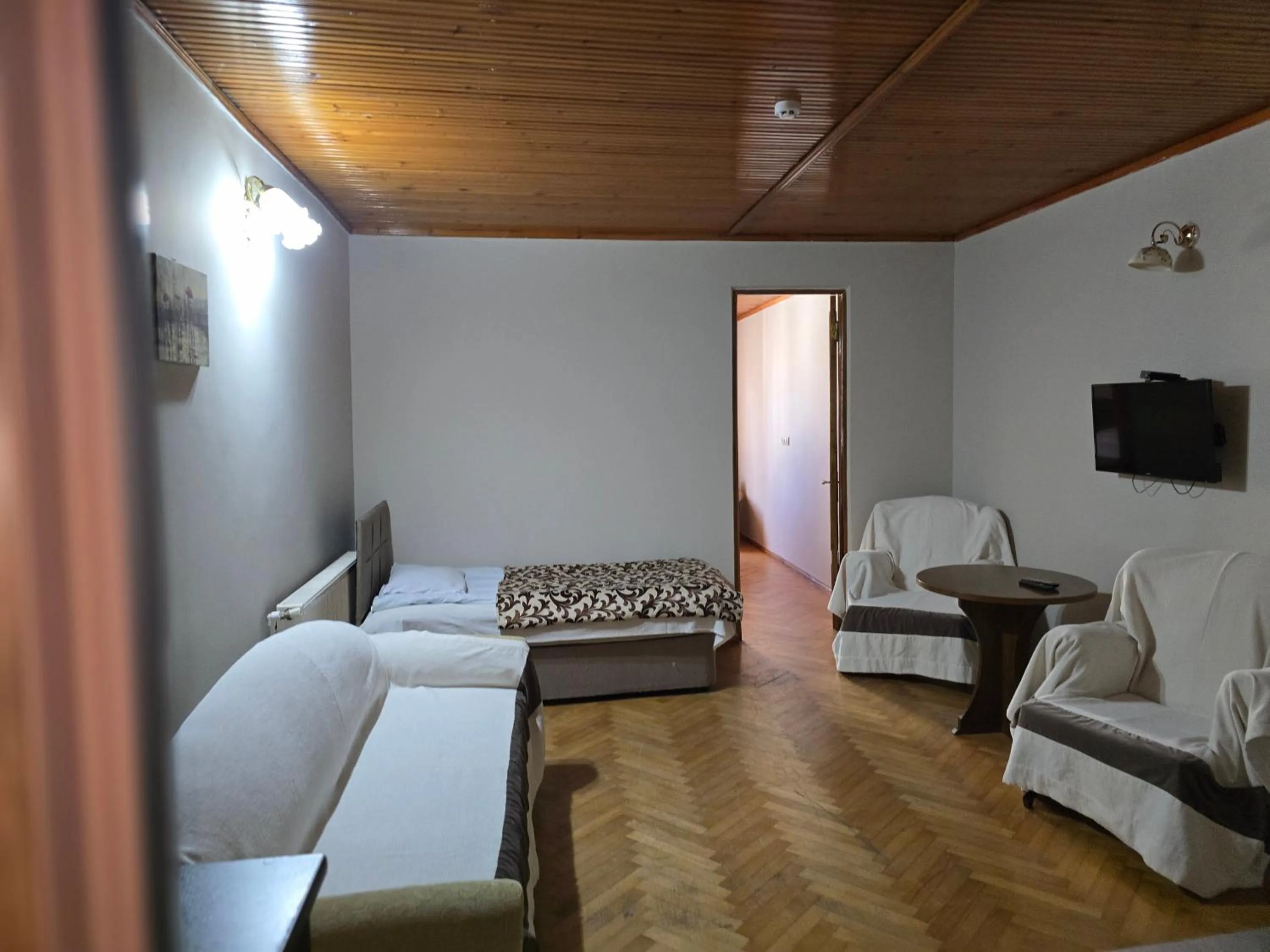 Bedroom, Bed in CATTALEYA