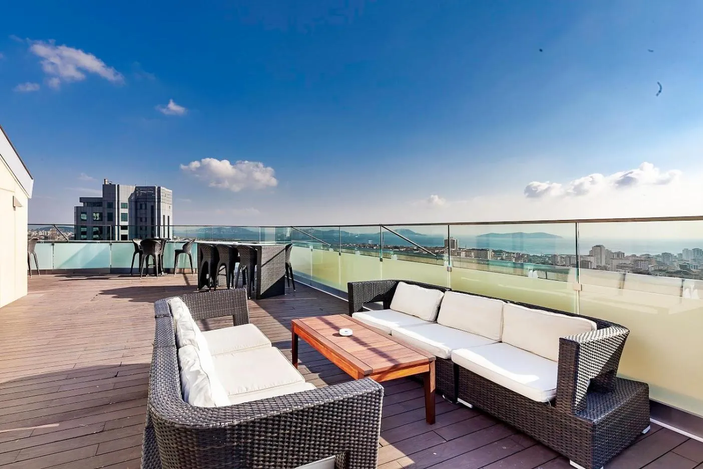 Restaurant/places to eat in Dedeman Bostanci Istanbul Hotel & Convention Center