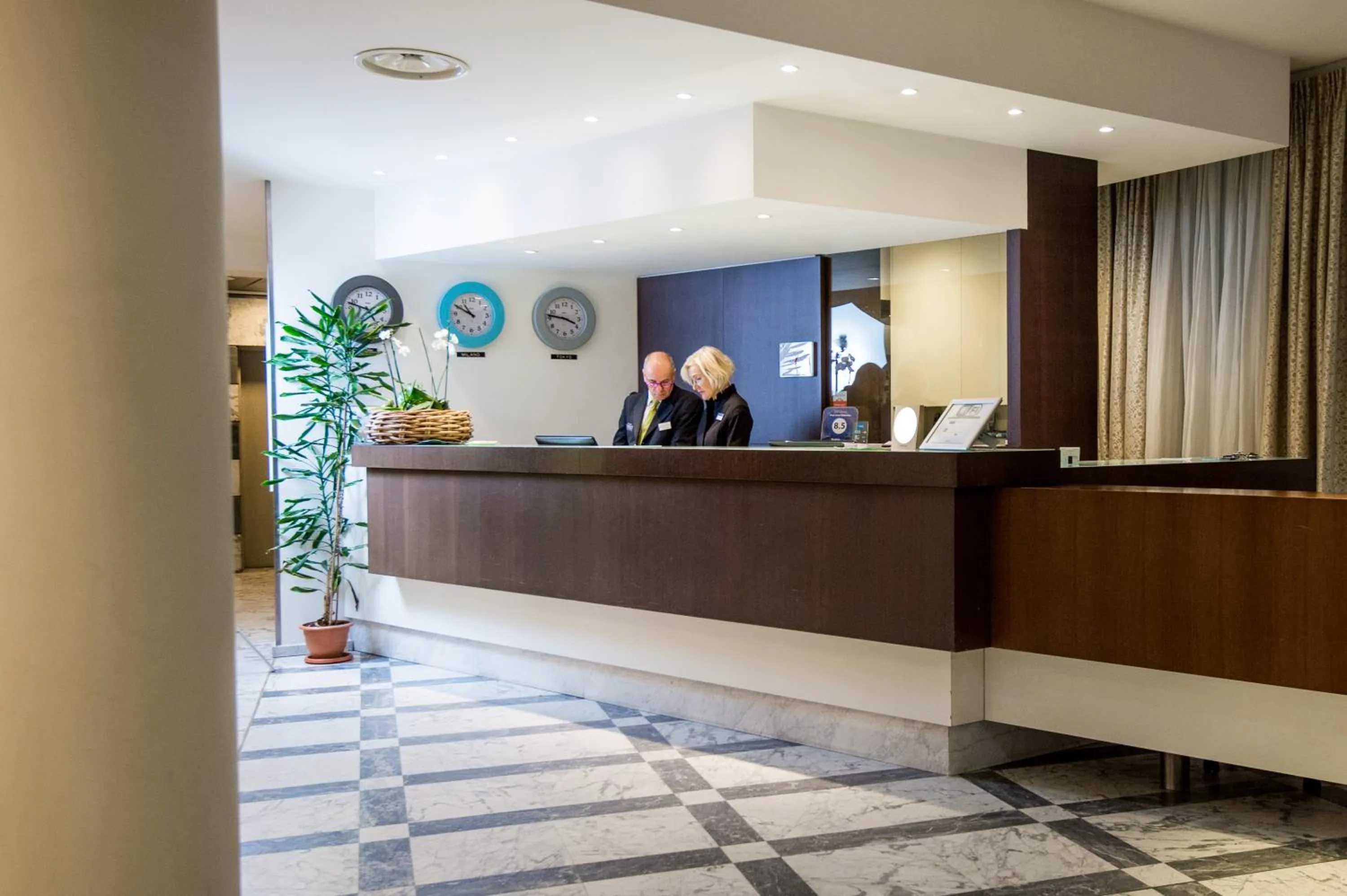 Staff in First Hotel Malpensa