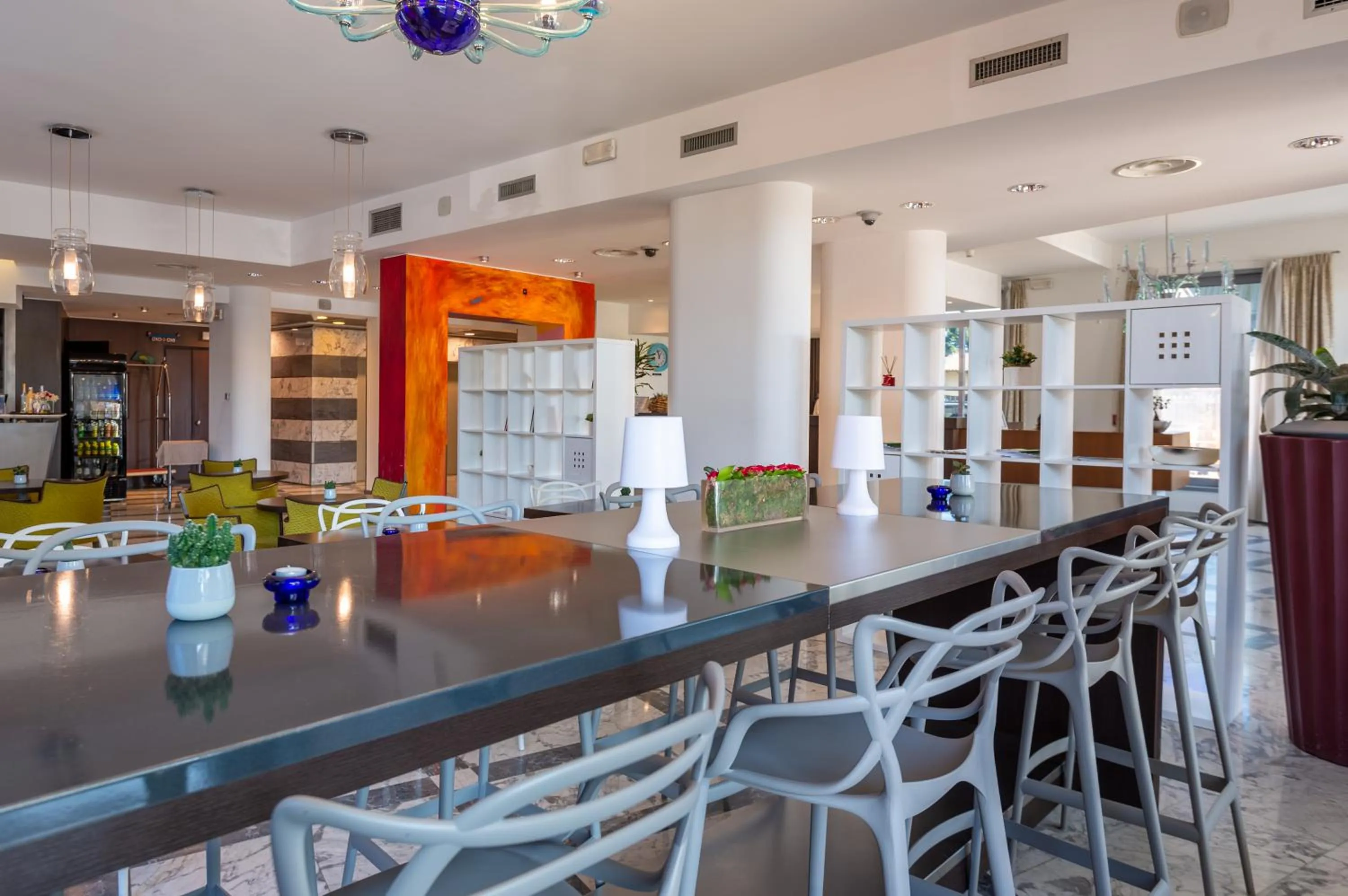 Lounge or bar in First Hotel Malpensa