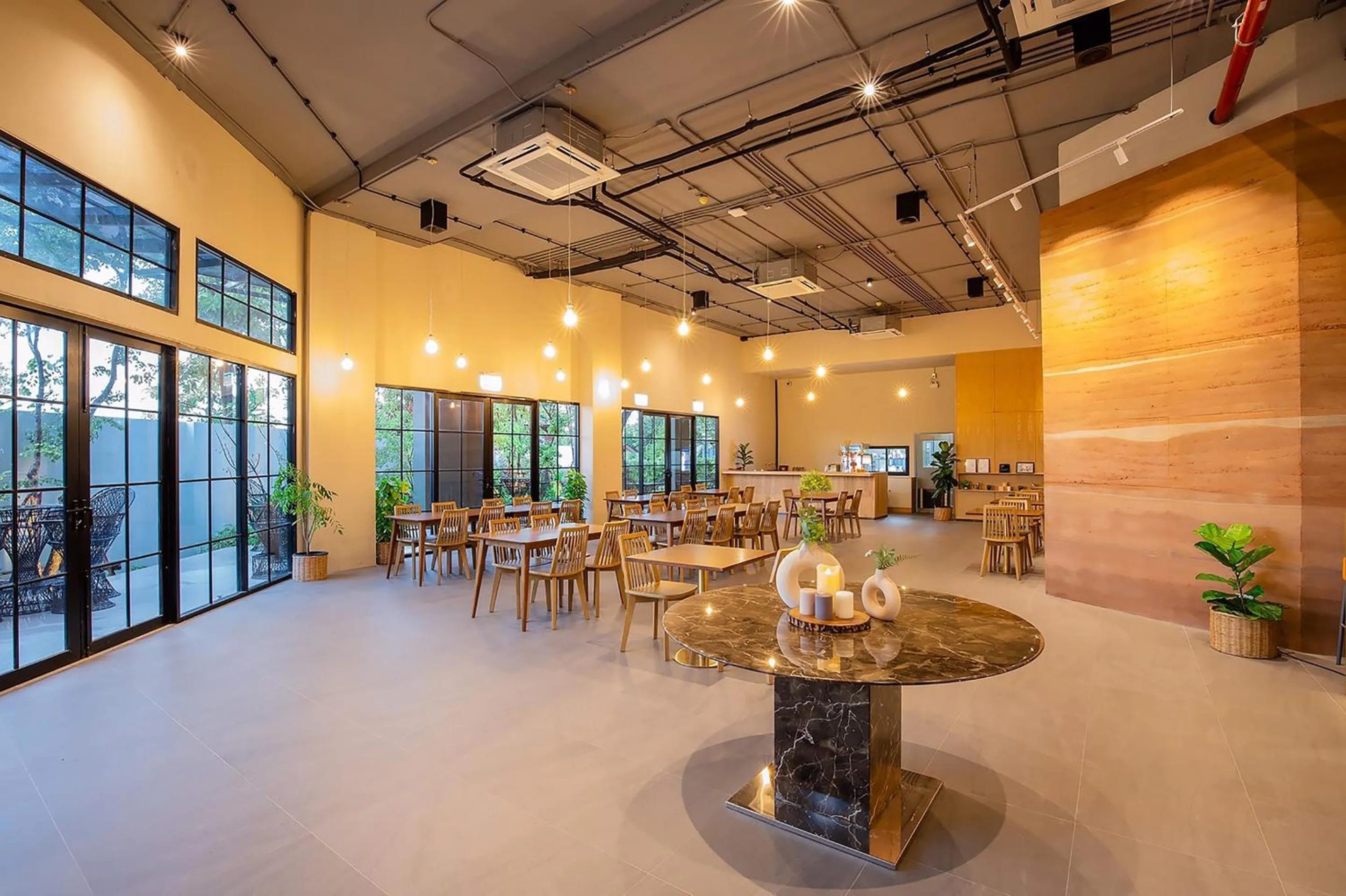 Restaurant/places to eat in Centara Life Wisma Hotel Ratchaburi