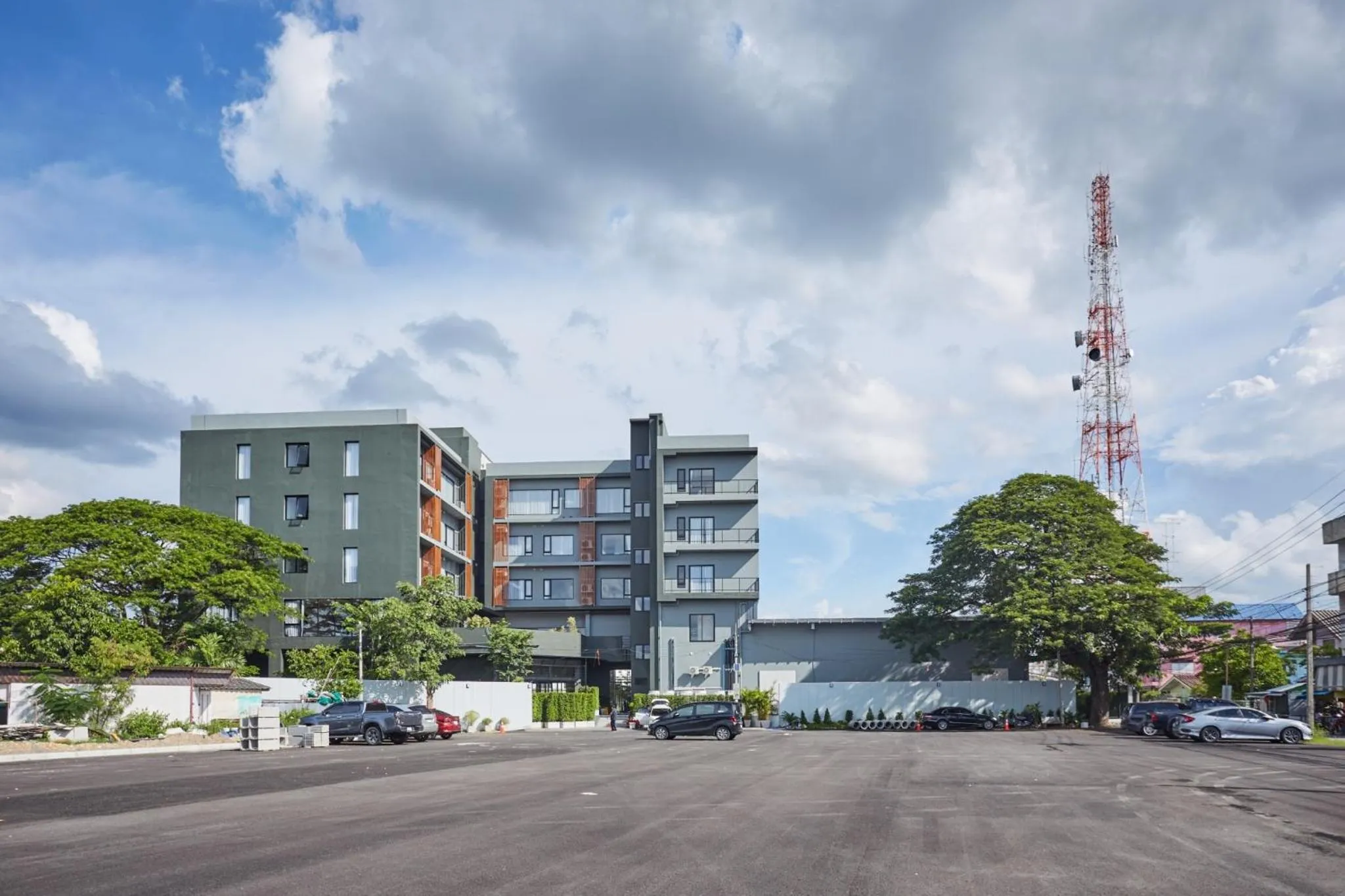 Parking in Centara Life Wisma Hotel Ratchaburi