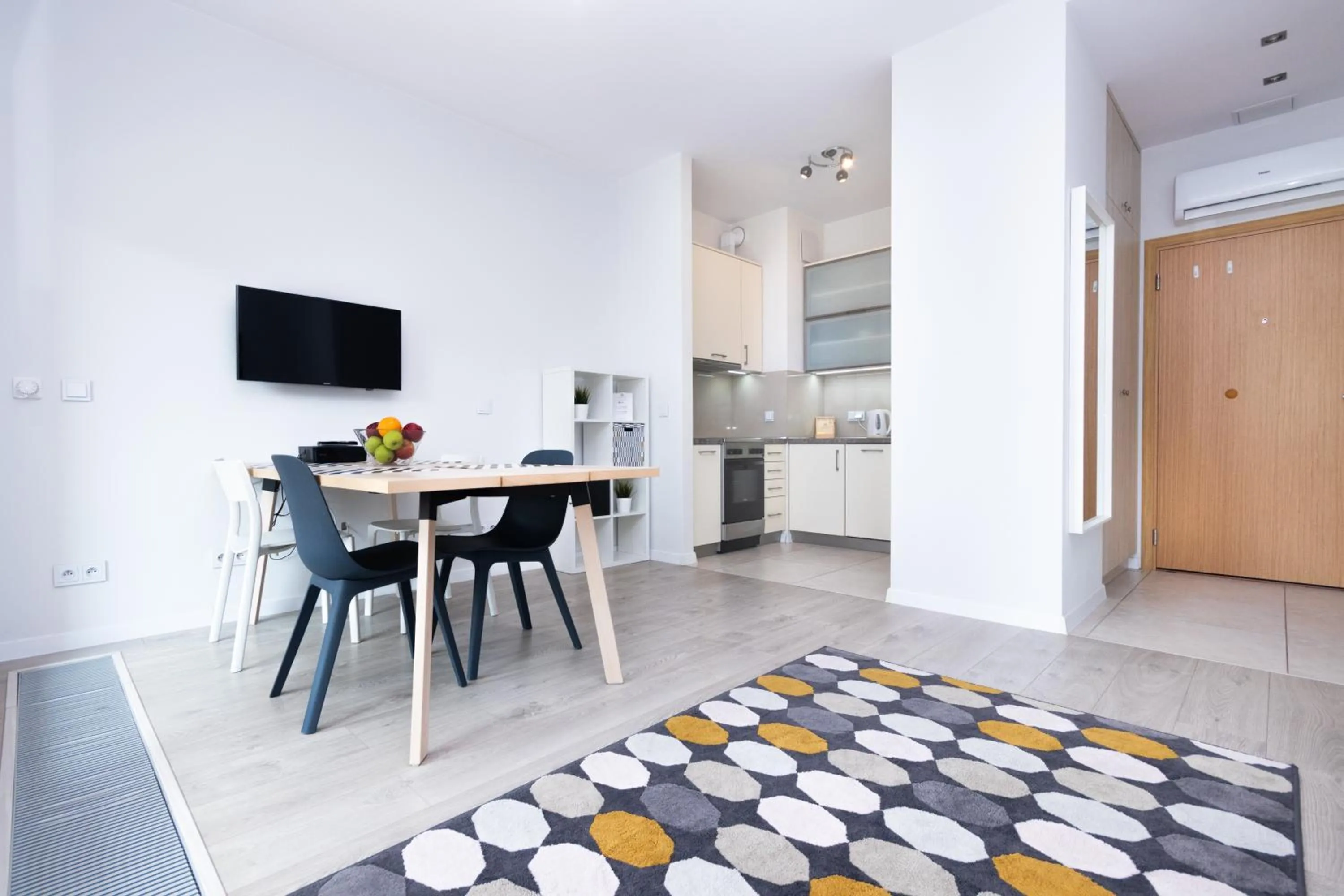 TV and multimedia in Kolejowa ApartHotel