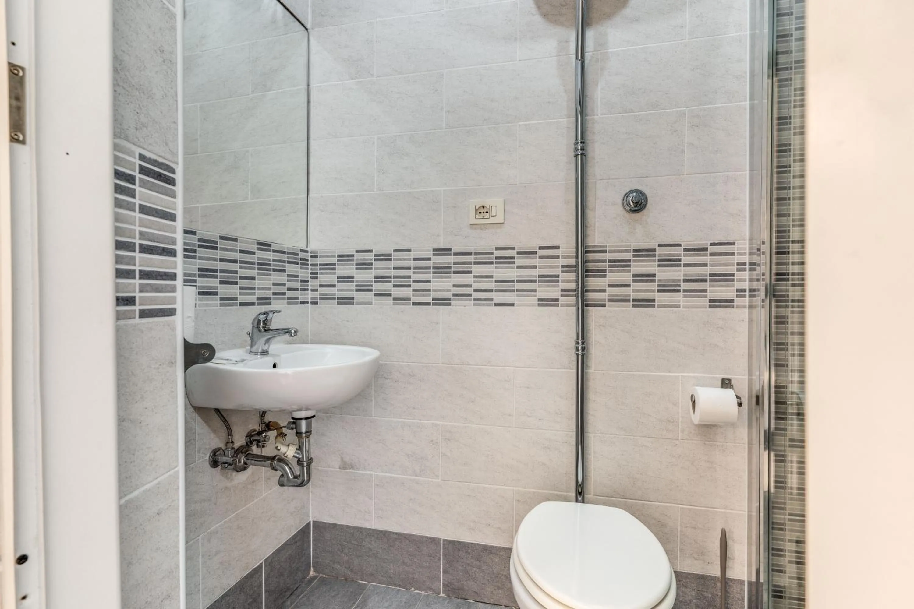 Bathroom in Hotel Family House