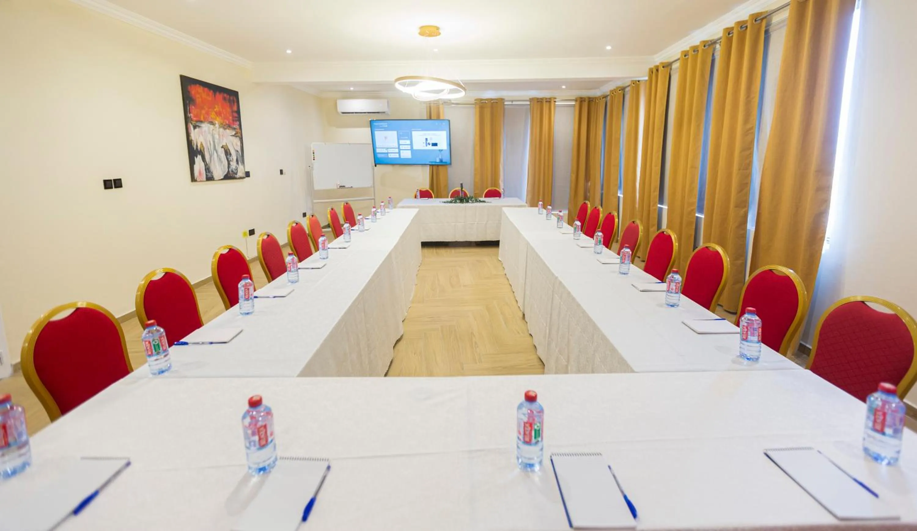 Meeting/conference room in Maple Homes