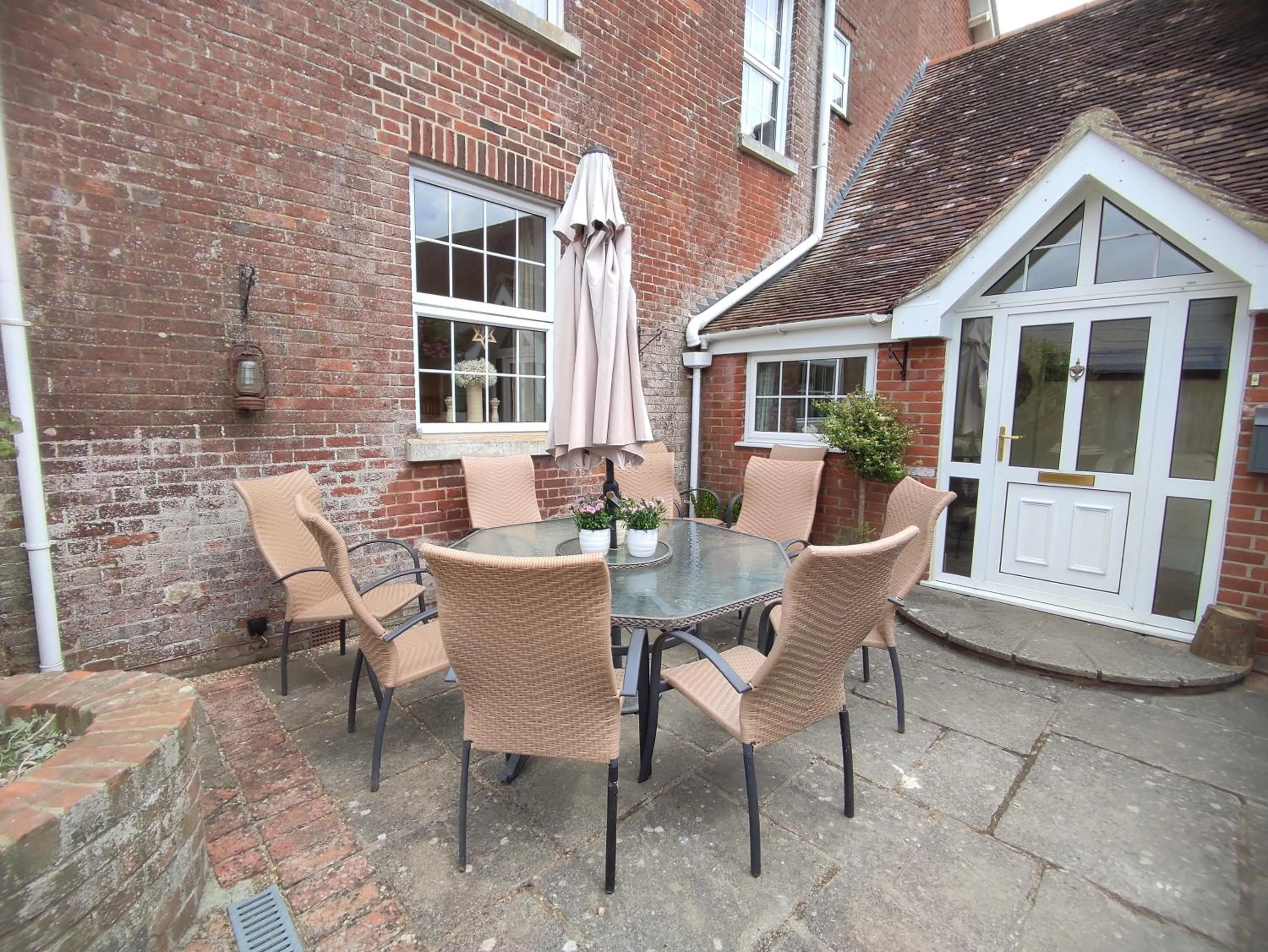 Garden in The Cheesehouse - Seven ensuite bedrooms