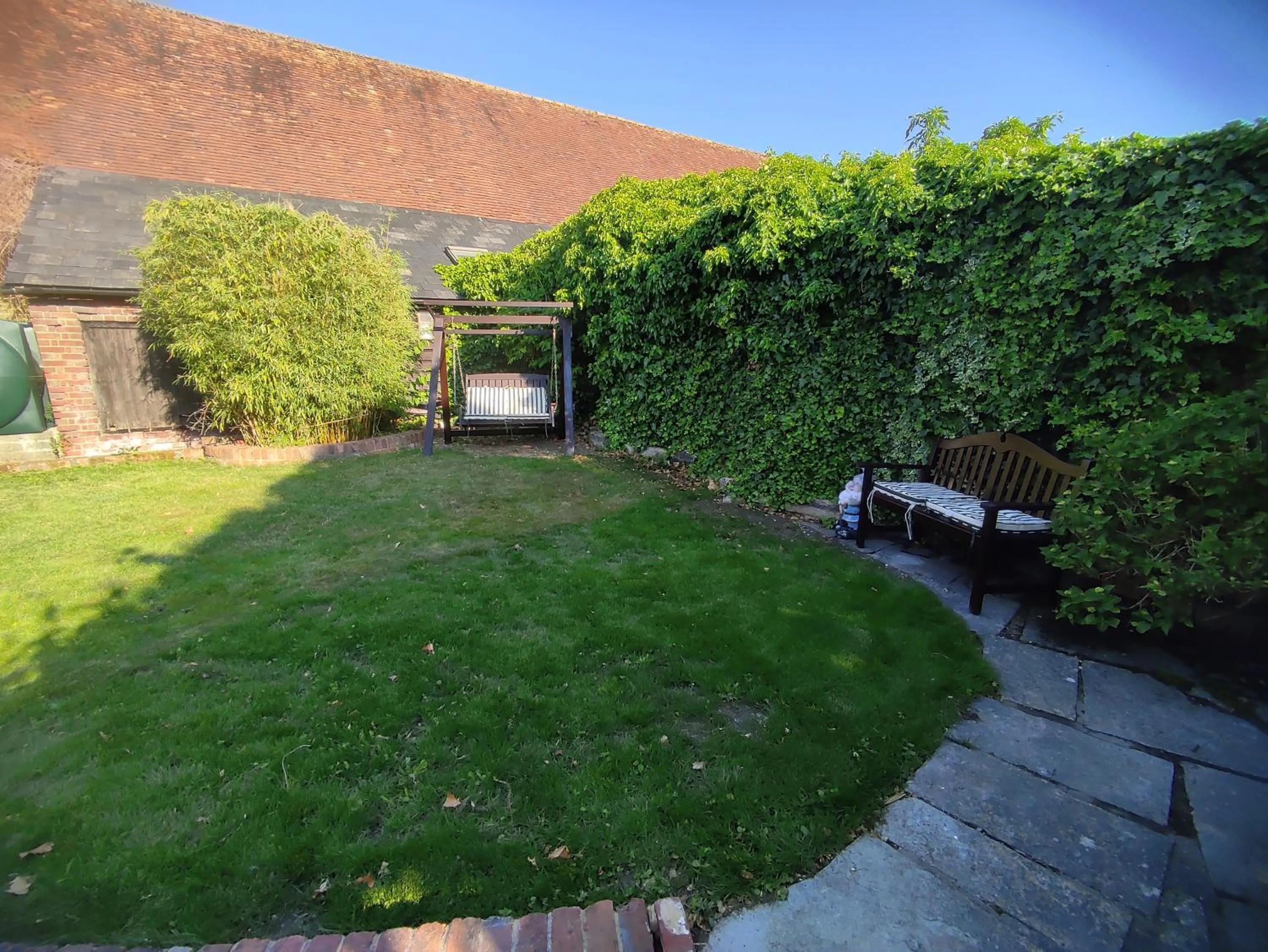 Garden in The Cheesehouse - Seven ensuite bedrooms