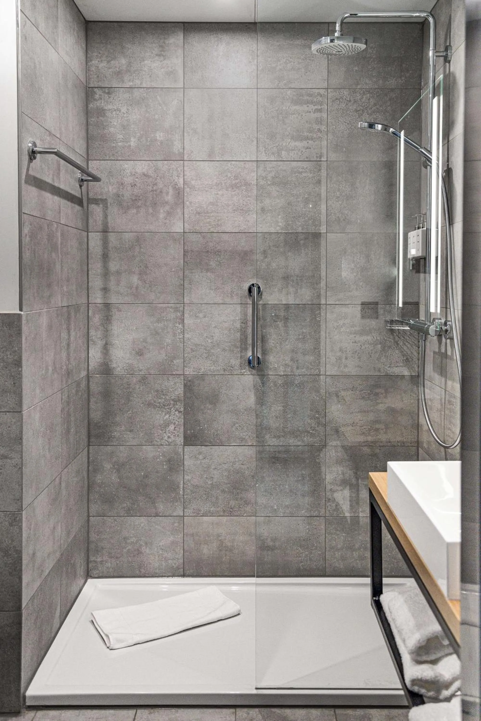 Bathroom in Radisson Hotel Liege City Centre