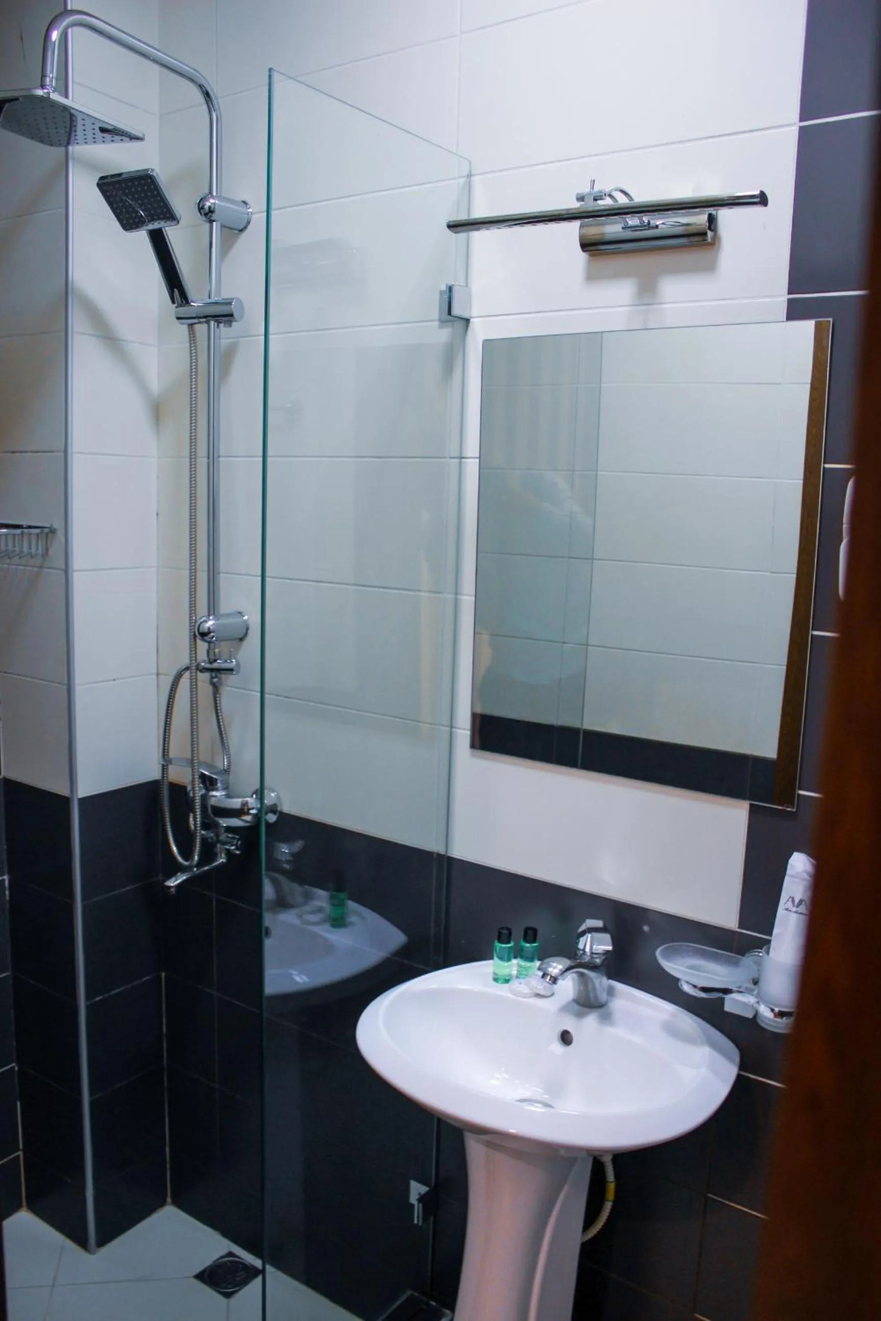 Shower in Legend Hotel