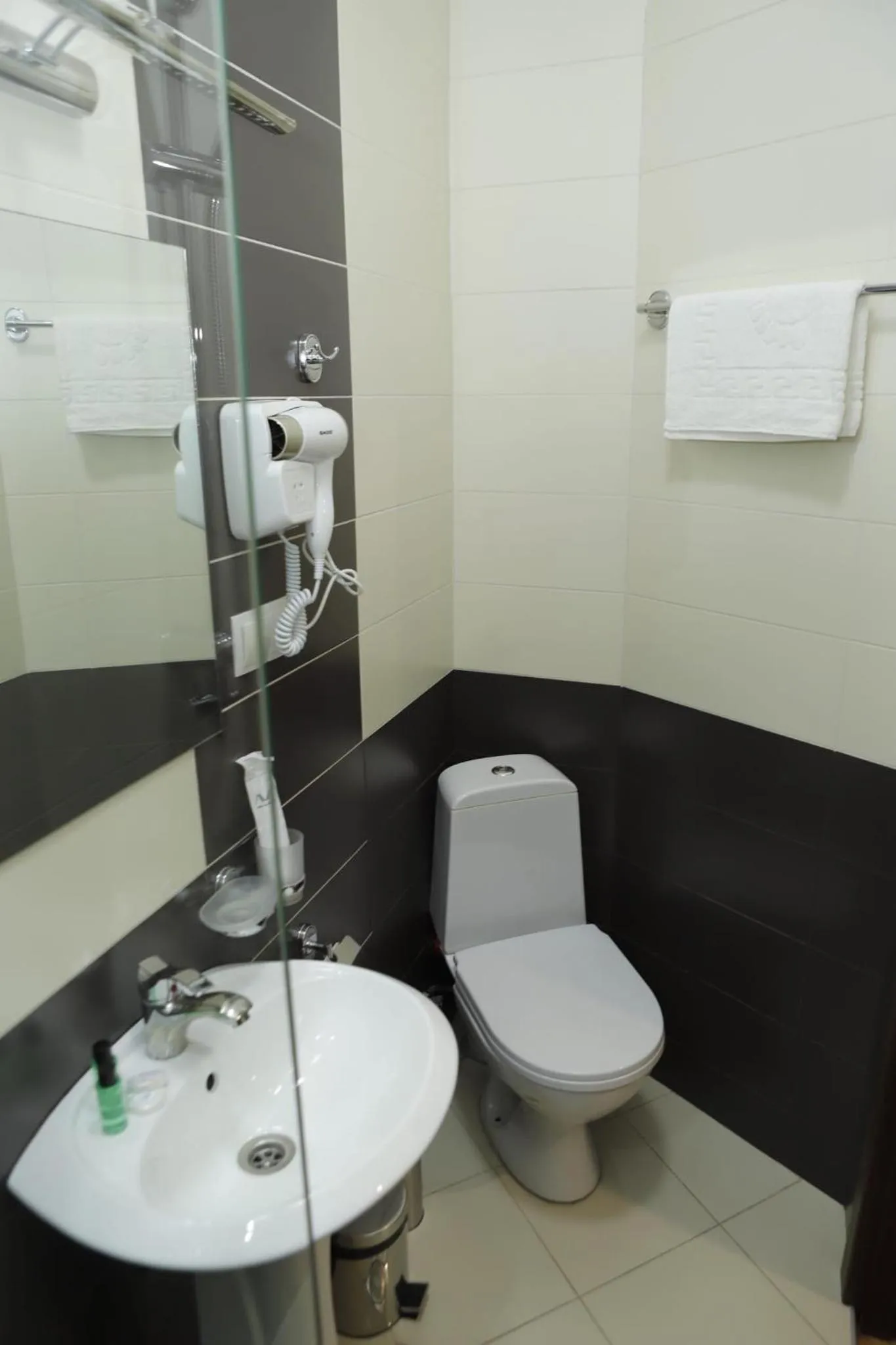 Shower in Legend Hotel