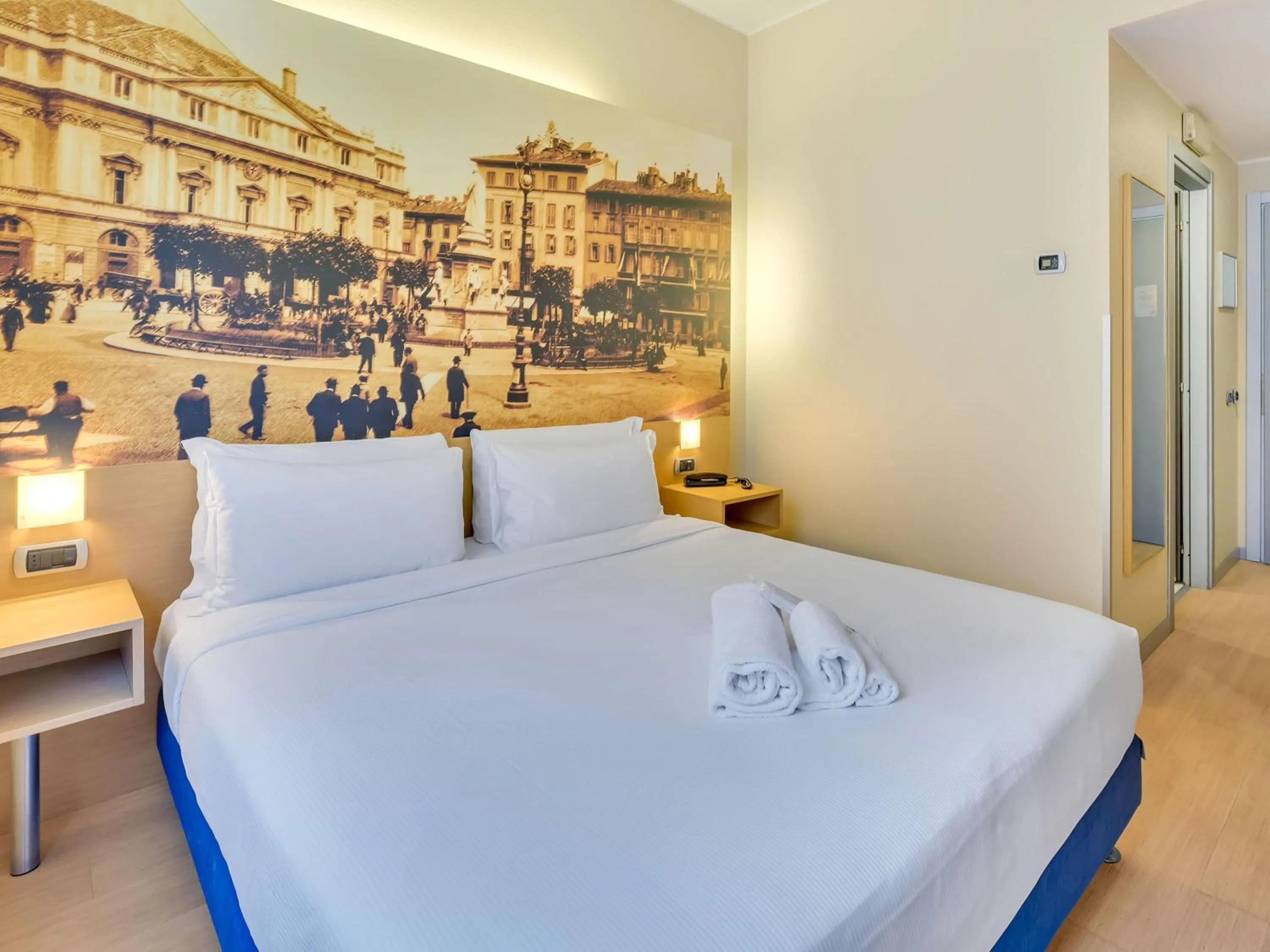Photo of the whole room, Bed in B&B HOTEL Milano La Spezia