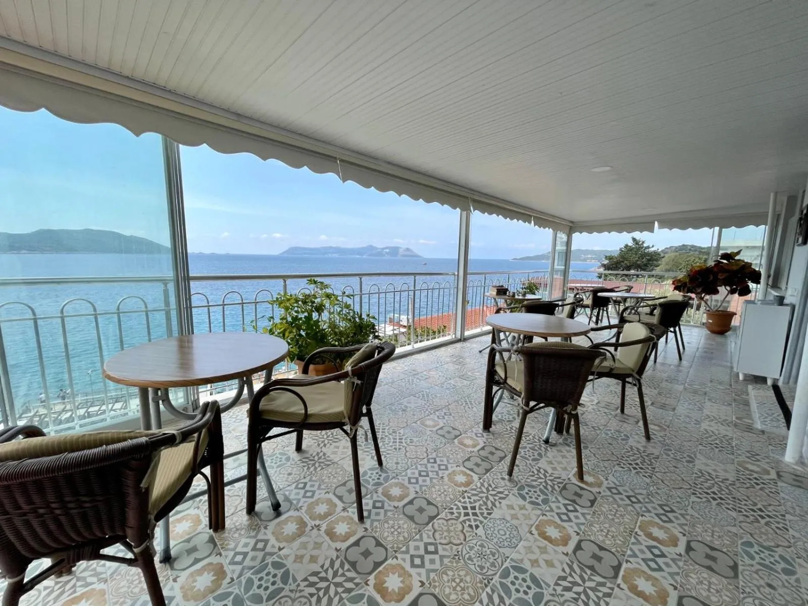Balcony/Terrace in YALI PANSİYON