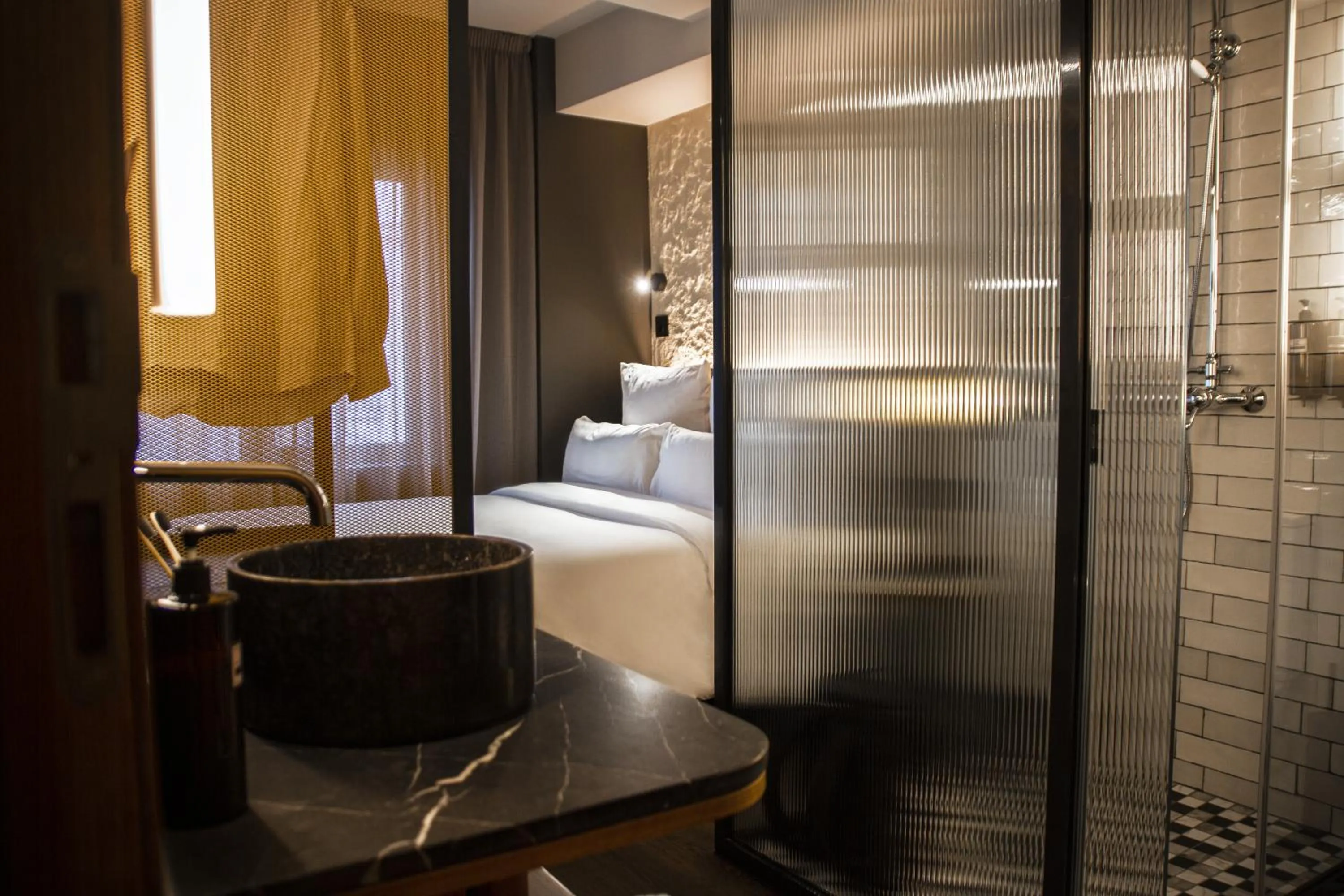 Shower in Letoh Letoh Gran Vía