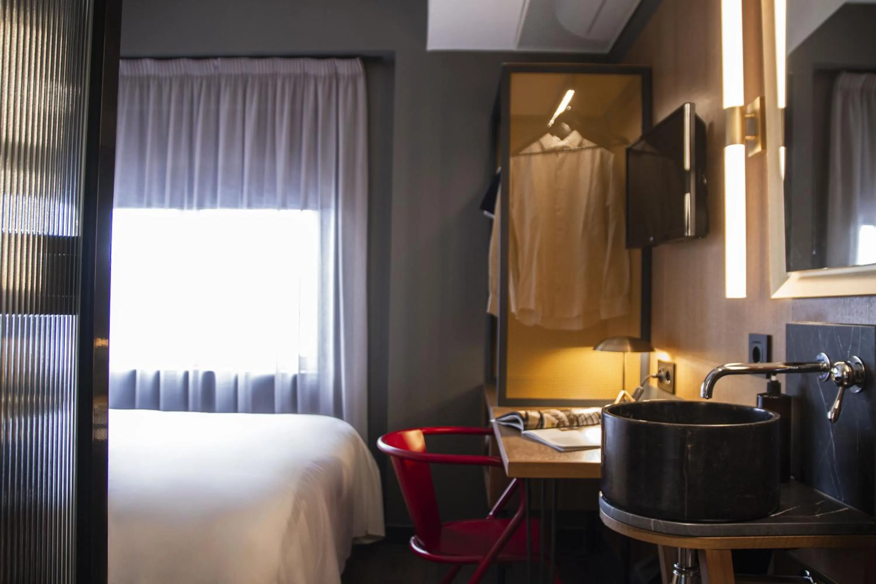 Bathroom, Bed in Letoh Letoh Gran Vía