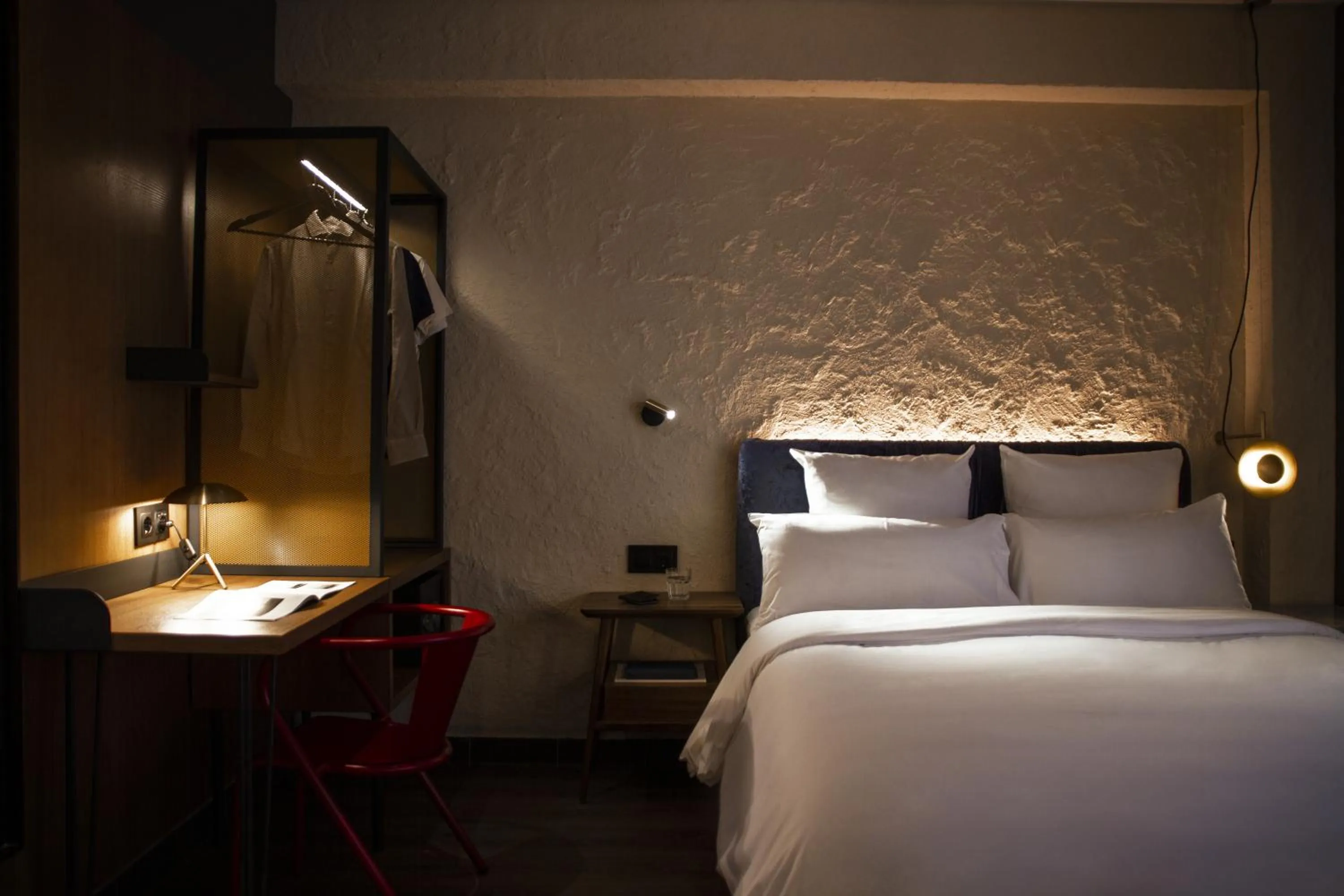 Photo of the whole room, Bed in Letoh Letoh Gran Vía