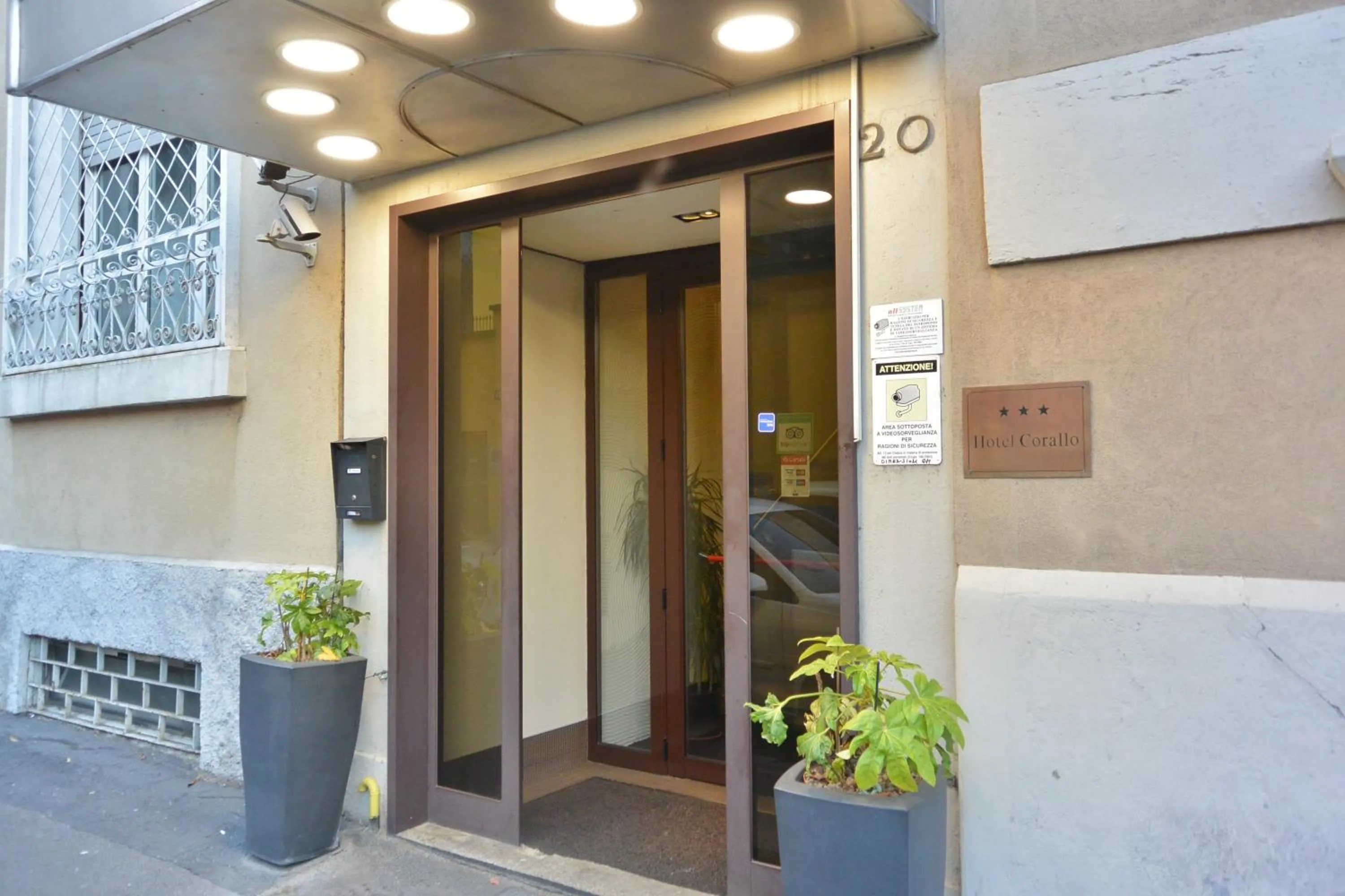 Facade/entrance in Hotel Corallo