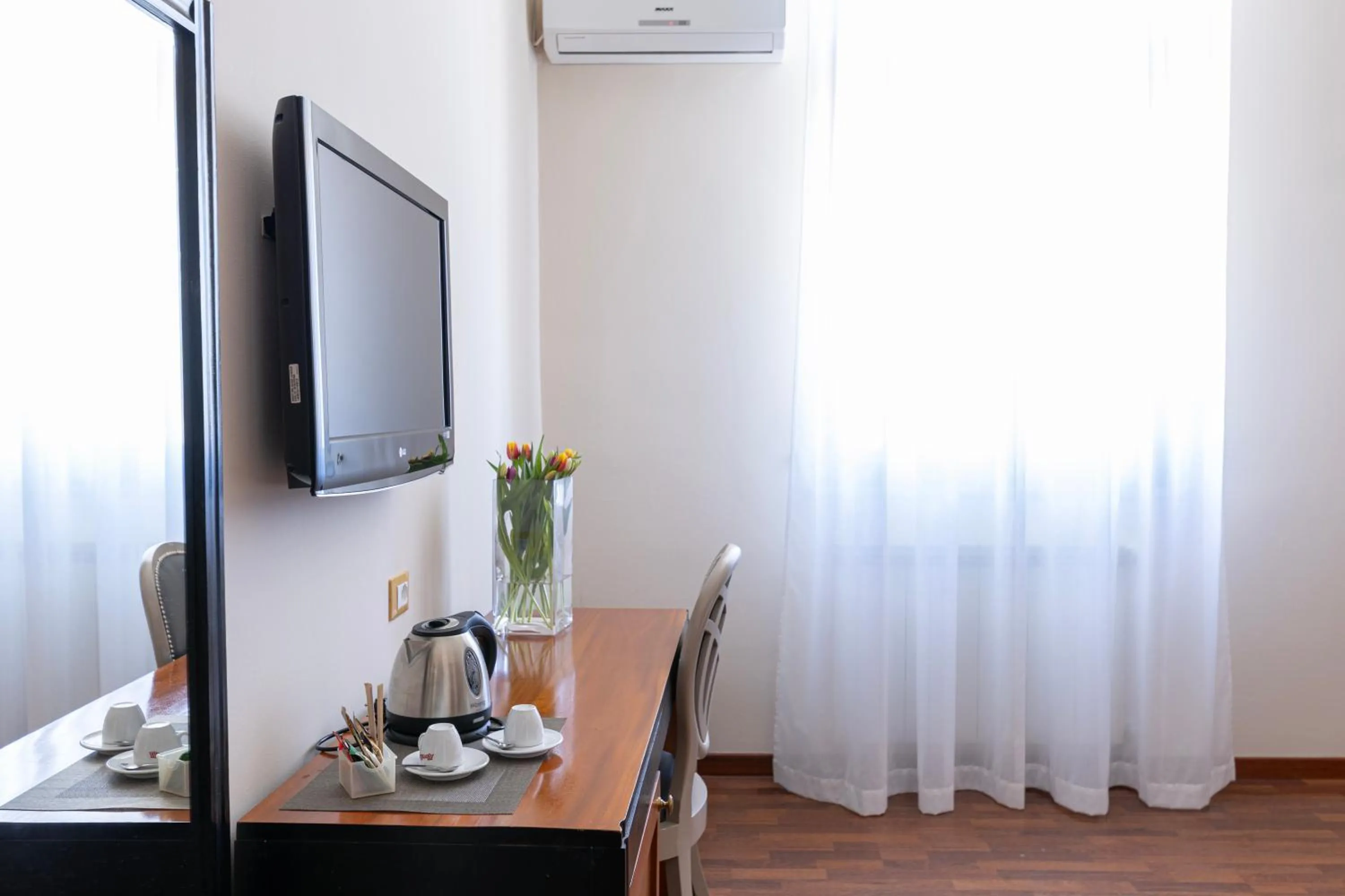 Bedroom in Hotel Ambasciatori