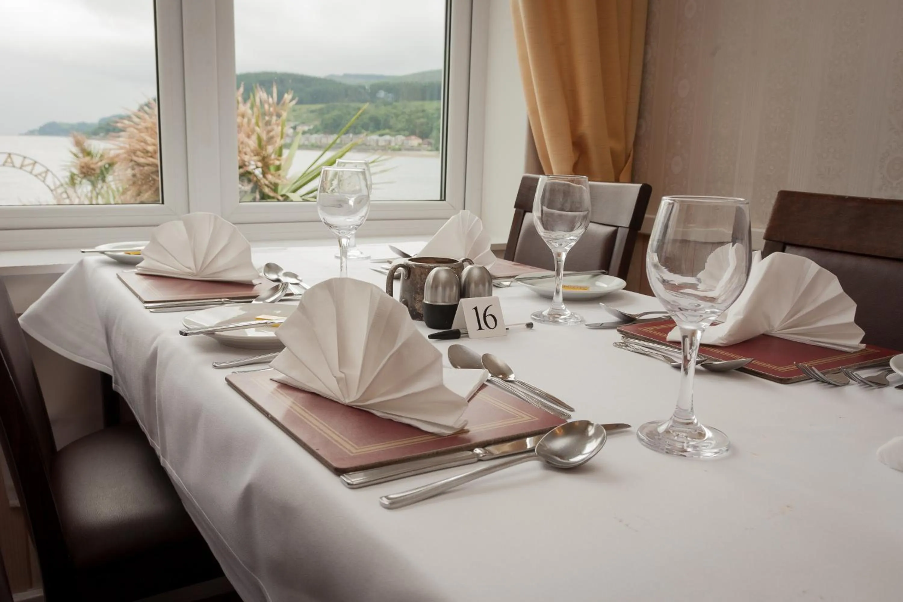 Dining area in SGE Esplanade Hotel