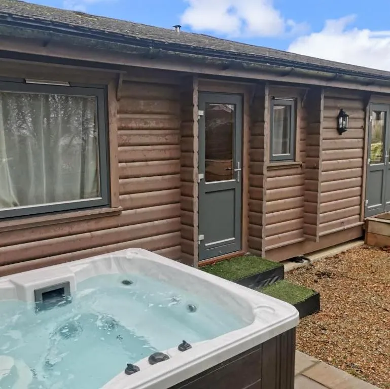 Property building in Chestnut Meadow Country Park