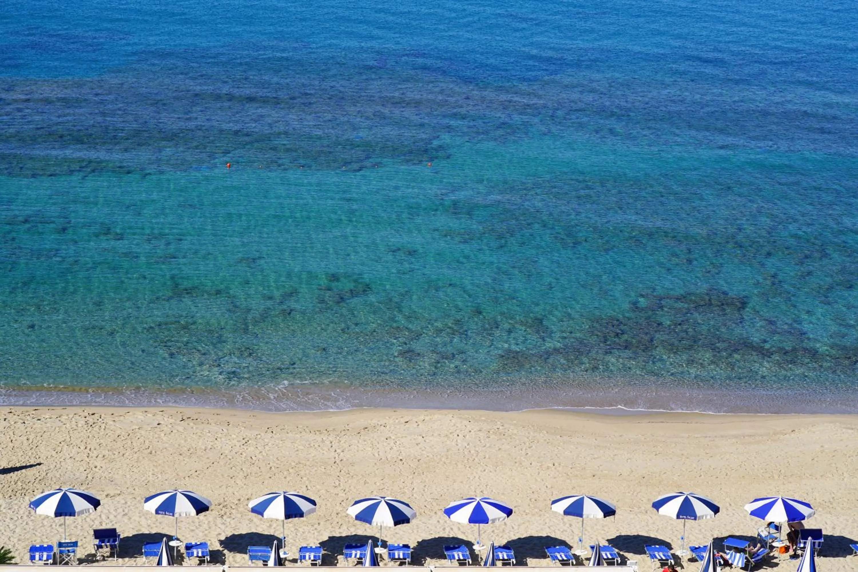 Beach in Hotel Saline