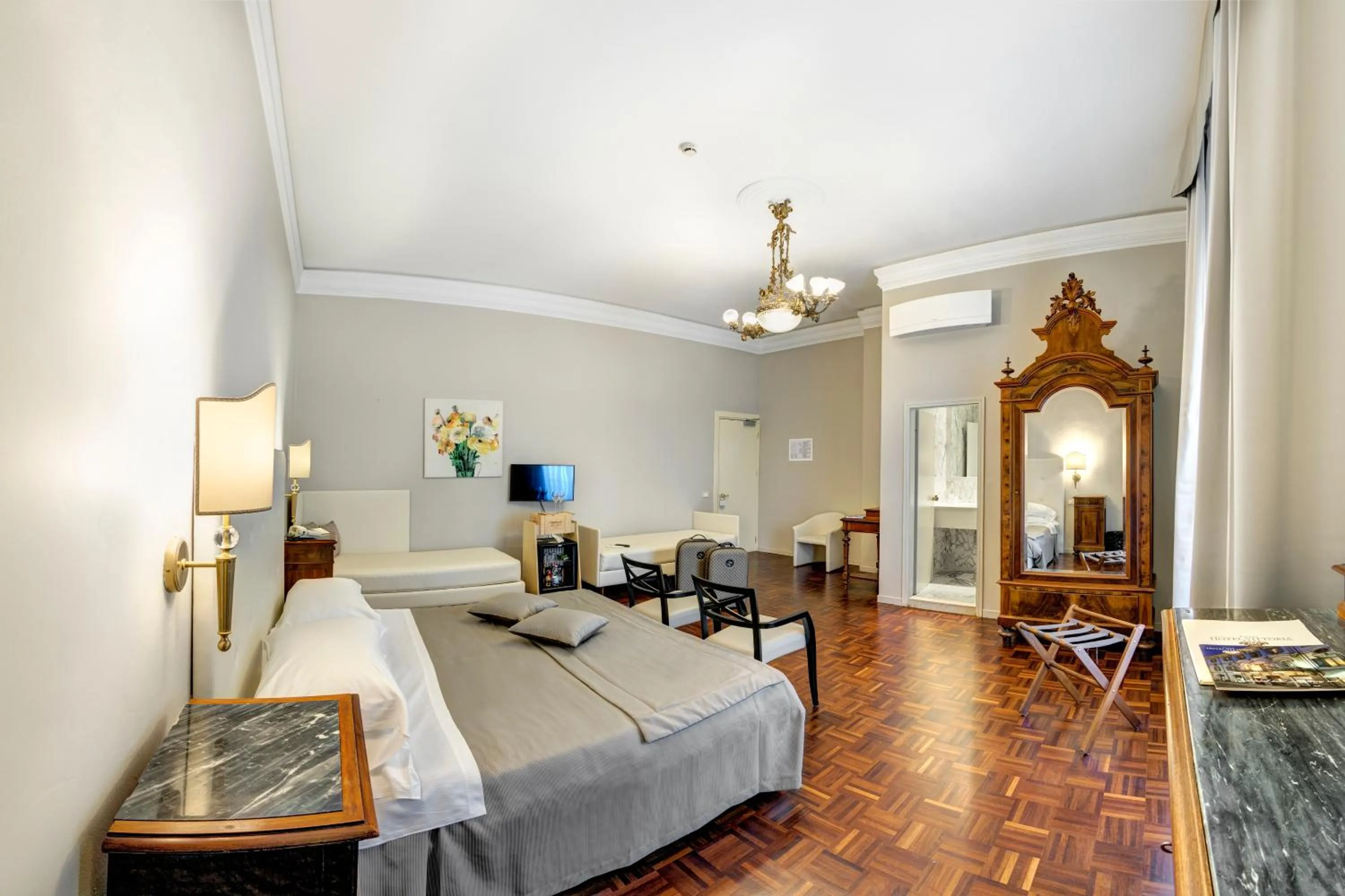 Photo of the whole room, Bed in Hotel Vittoria