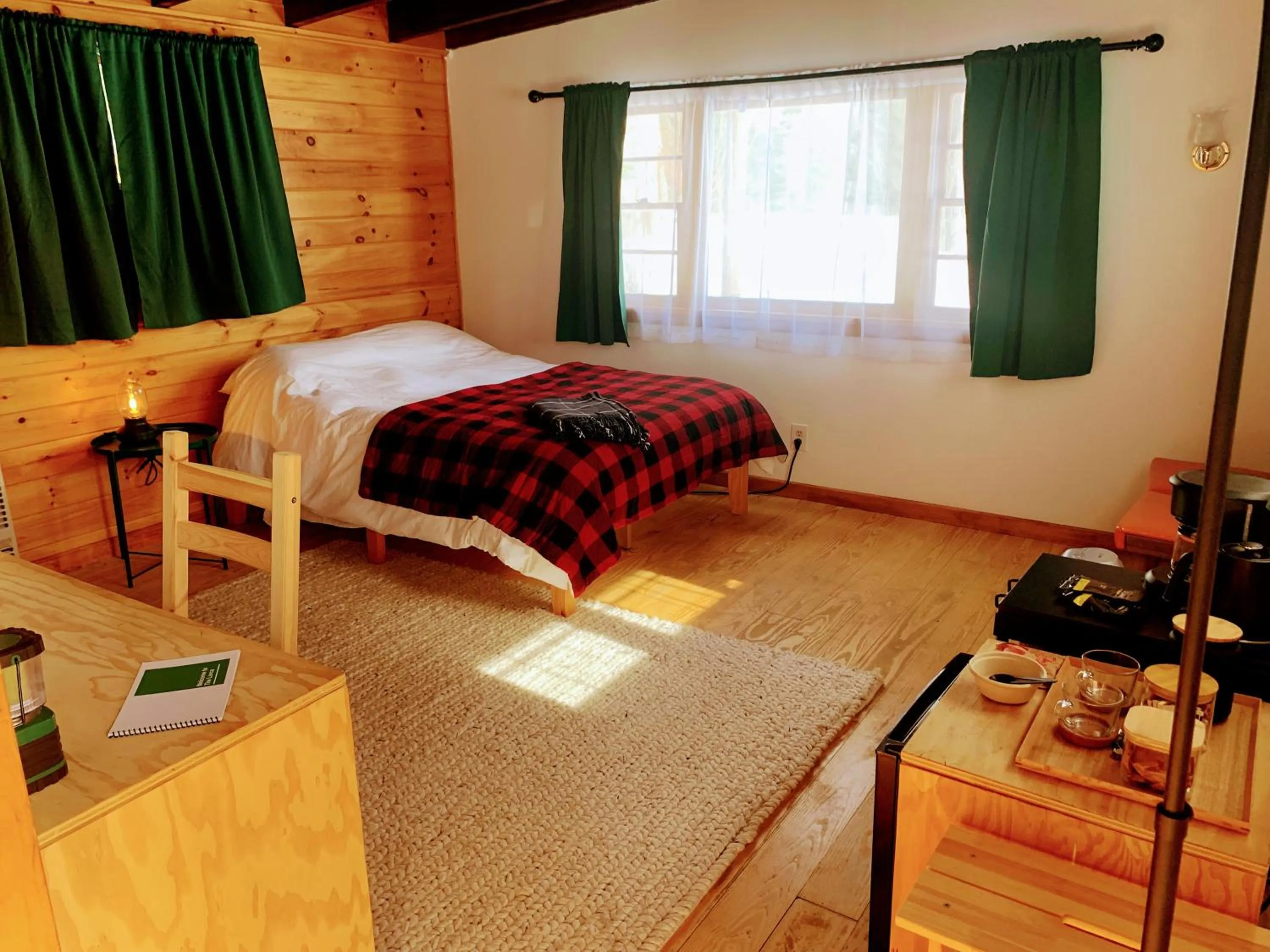 Bed in The Lorca Adirondacks Motel