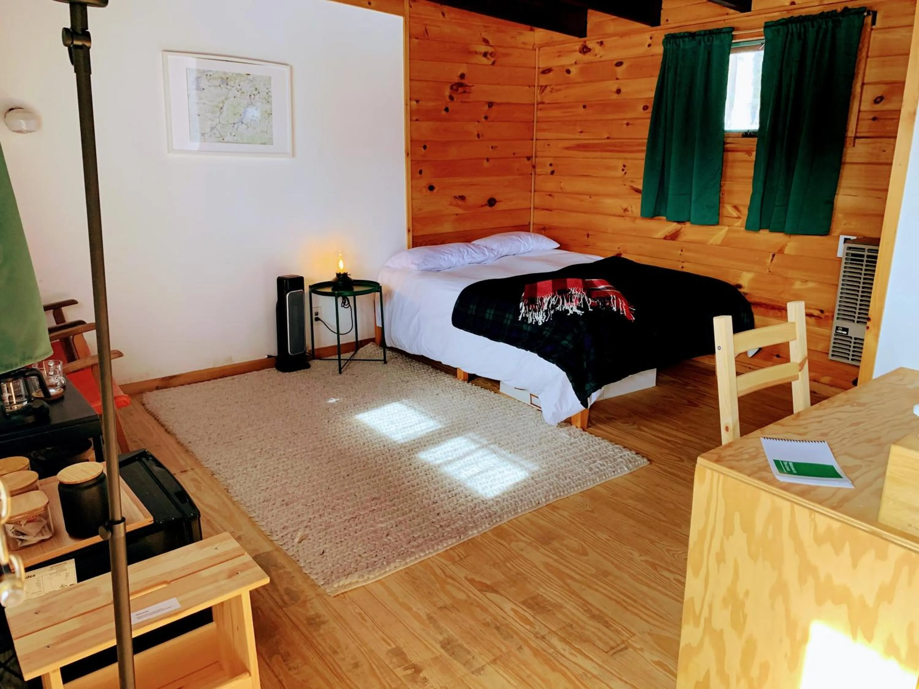 Bed in The Lorca Adirondacks Motel