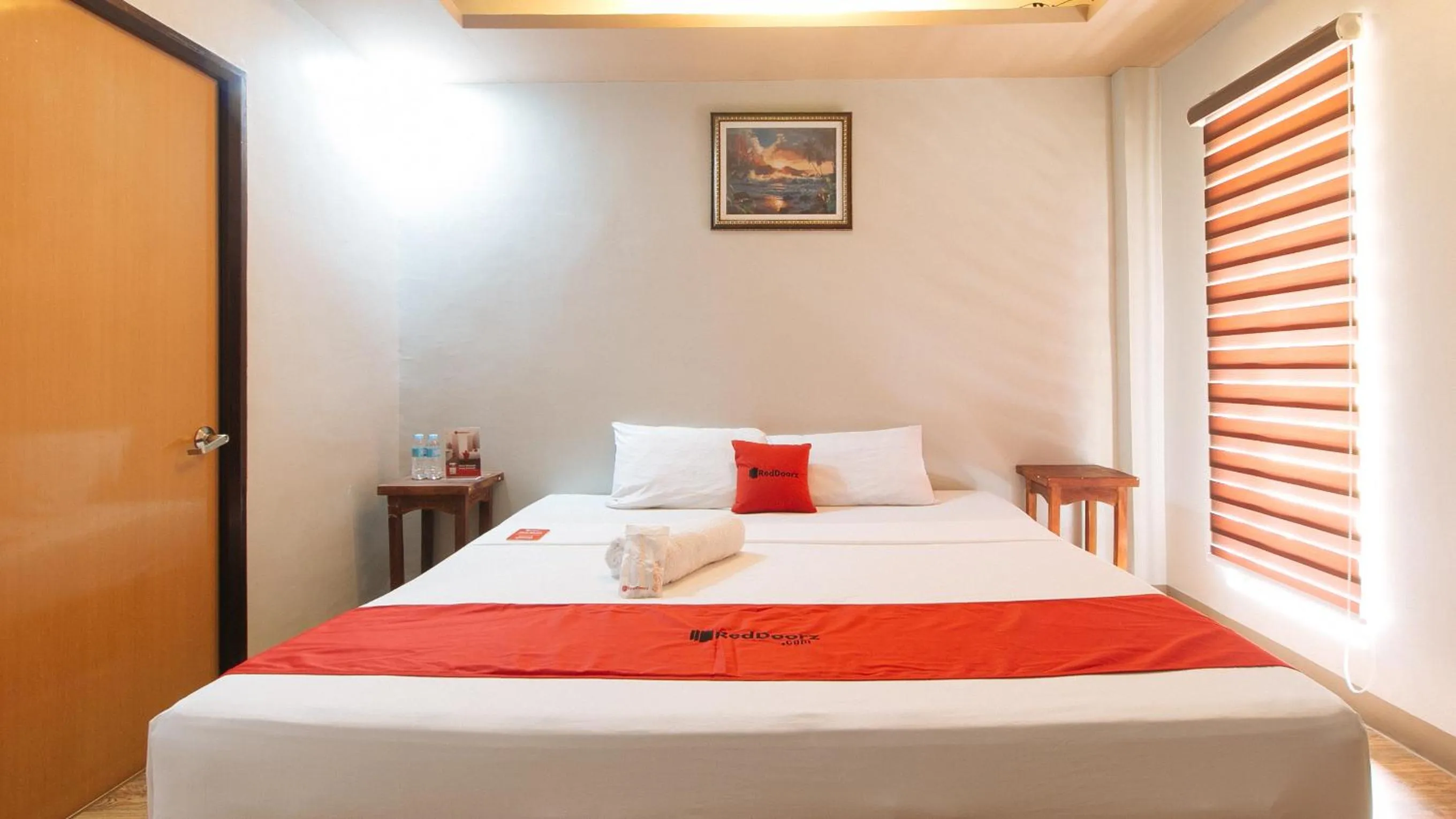 Bed in RedDoorz @ Afamosa Villas Resort Ilocos Sur