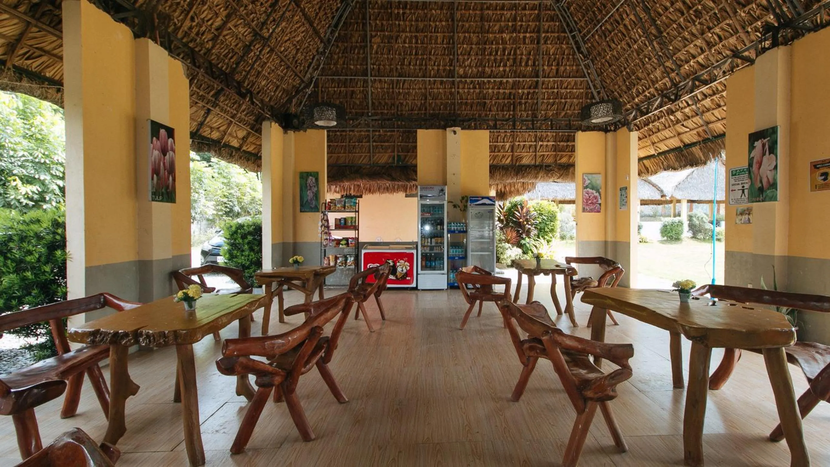 Restaurant/places to eat in RedDoorz @ Afamosa Villas Resort Ilocos Sur
