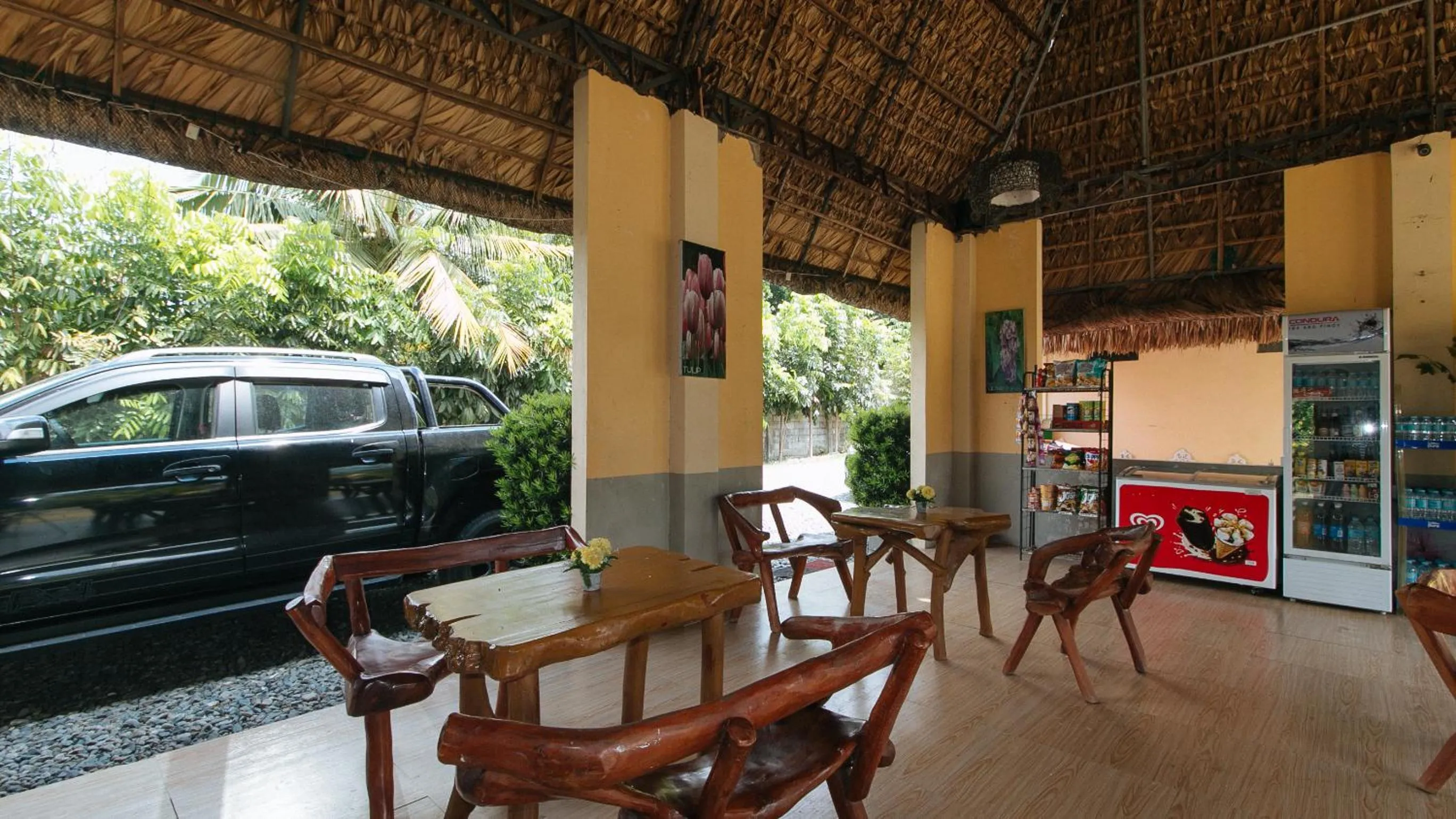 Food and drinks in RedDoorz @ Afamosa Villas Resort Ilocos Sur