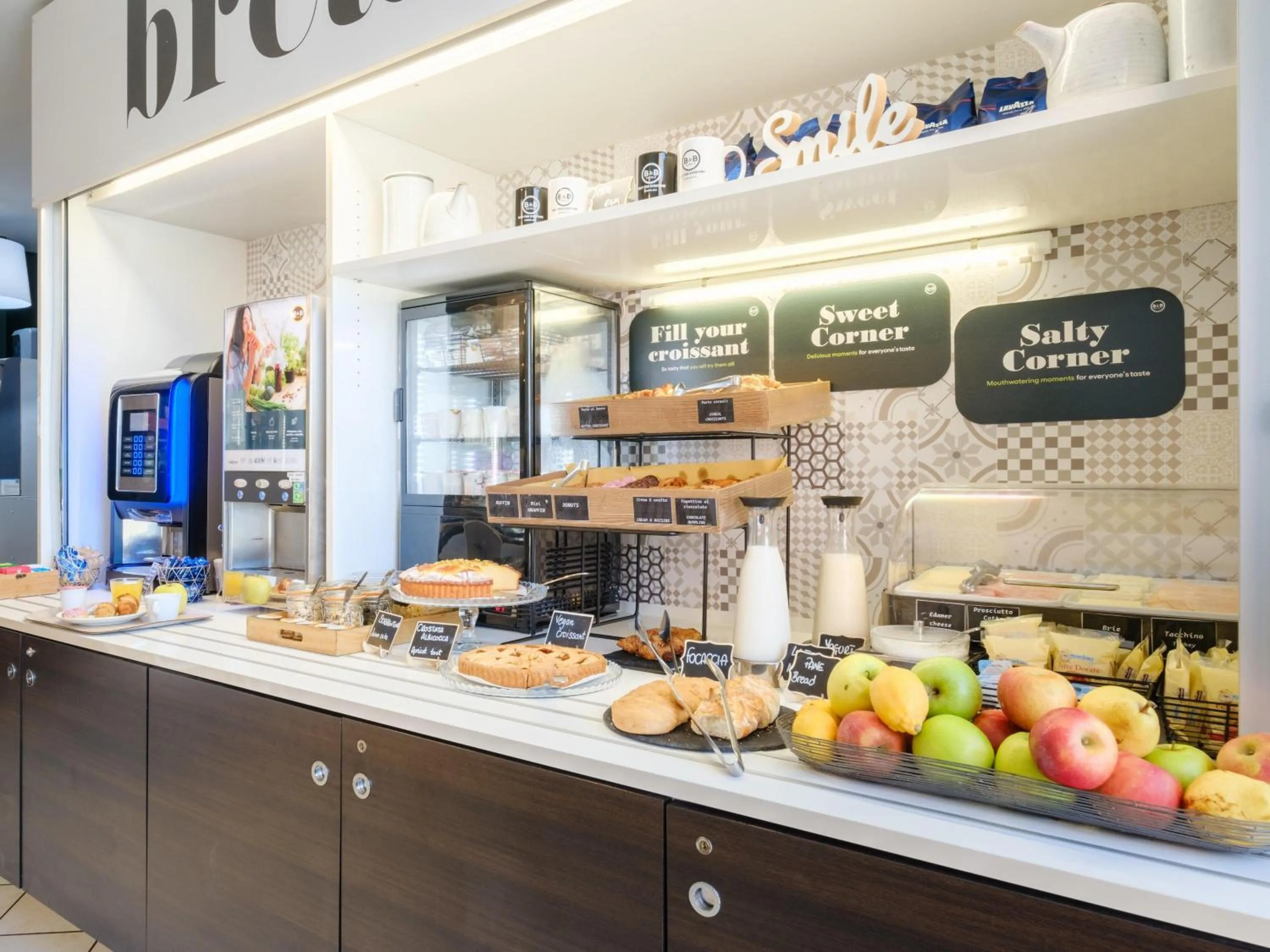 Restaurant/places to eat in B&B Hotel Ferrara