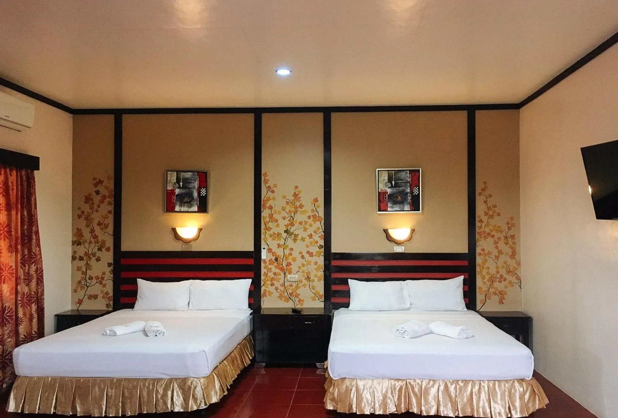 TV and multimedia, Bed in RedDoorz @ Mountain Citi Tourist Inn Canlaon
